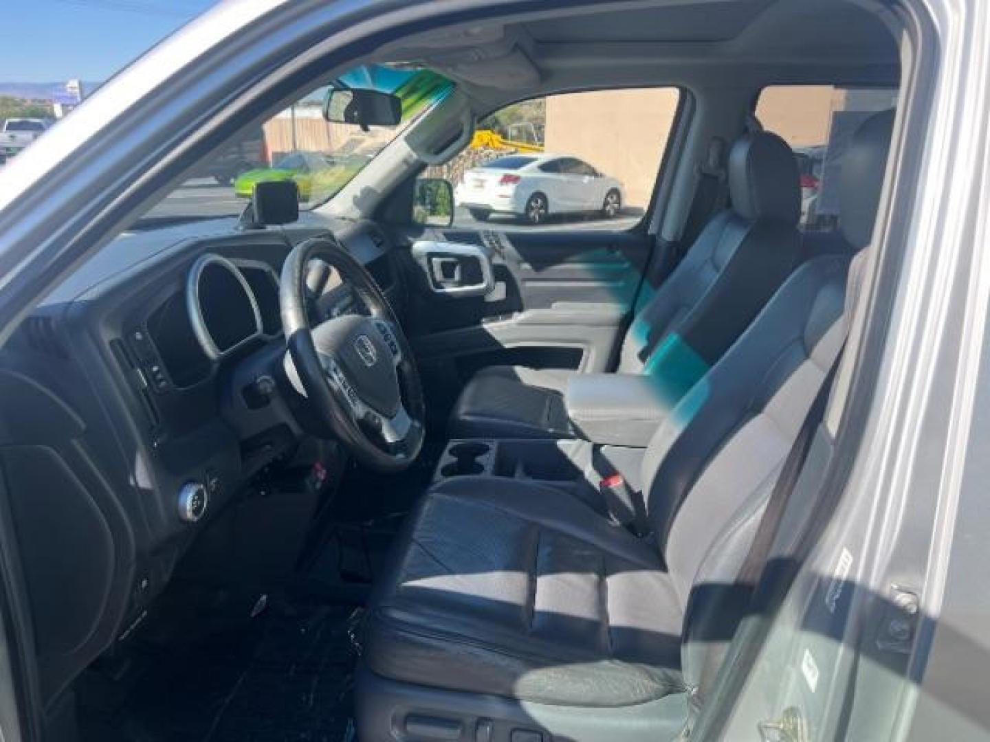 2007 Billet Silver Metallic /Gray Leather Interior Honda Ridgeline RTL (2HJYK16547H) with an 3.5L V6 SOHC 24V engine, 5-Speed Automatic transmission, located at 1865 East Red Hills Pkwy, St. George, 84770, (435) 628-0023, 37.120850, -113.543640 - Photo#14