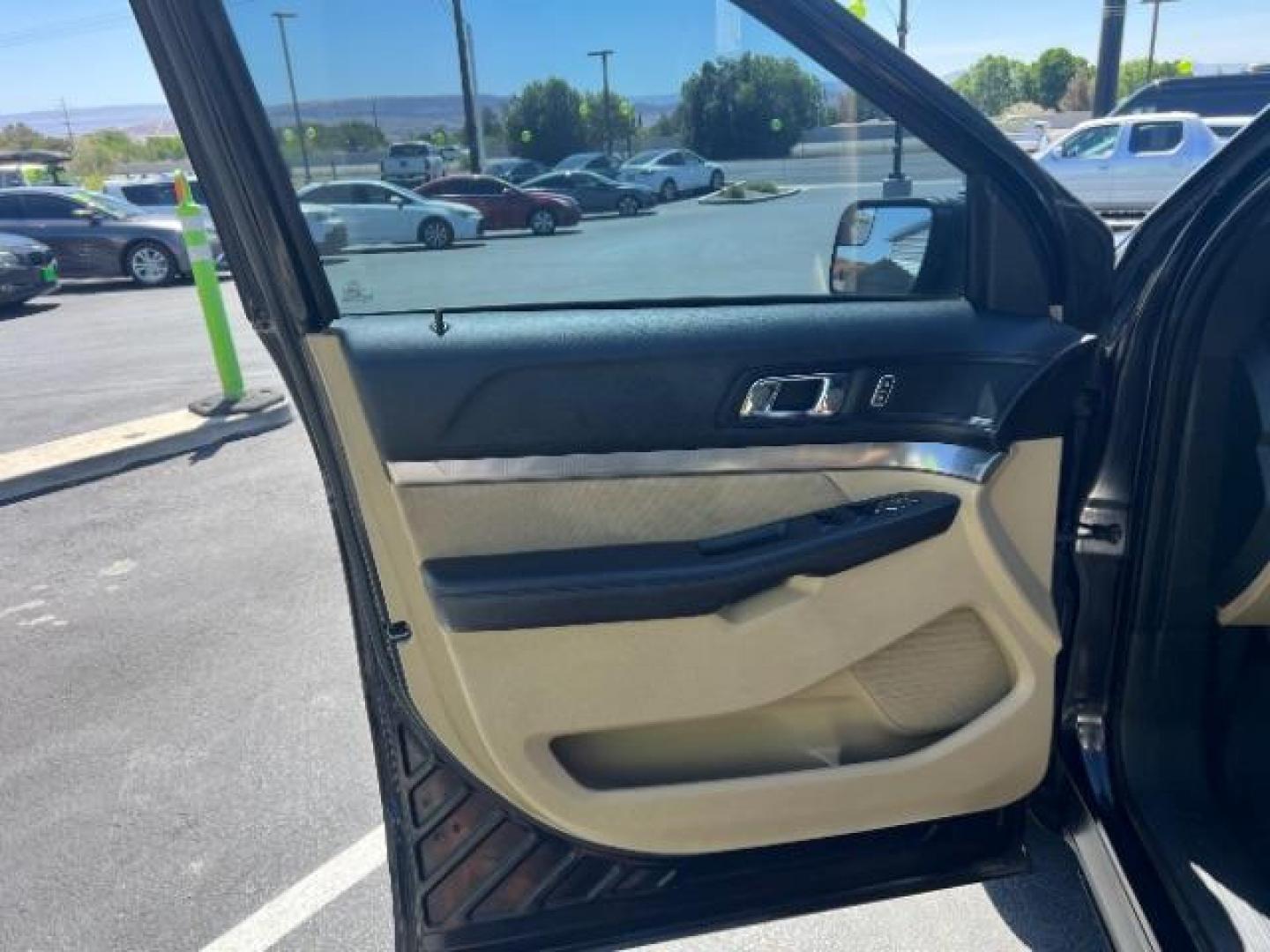 2016 Absolute Black /Medium Light Camel, cloth Ford Explorer Base FWD (1FM5K7B83GG) with an 3.5L V6 DOHC 24V engine, 6-Speed Automatic transmission, located at 1865 East Red Hills Pkwy, St. George, 84770, (435) 628-0023, 37.120850, -113.543640 - We specialize in helping ALL people get the best financing available. No matter your credit score, good, bad or none we can get you an amazing rate. Had a bankruptcy, divorce, or repossessions? We give you the green light to get your credit back on the road. Low down and affordable payments that fit - Photo#12