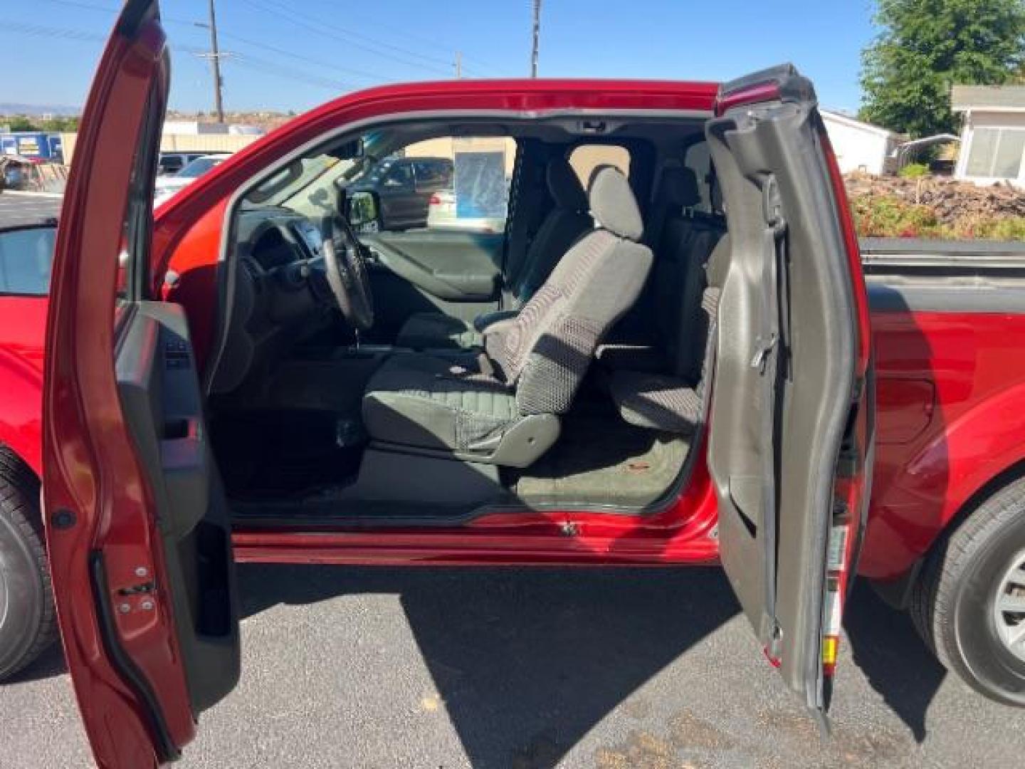 2014 Cayenne Red /Graphite Nissan Frontier SV (1N6AD0CU8EN) with an VQ 4L V-6 DOHC engine, Automatic transmission, located at 1865 East Red Hills Pkwy, St. George, 84770, (435) 628-0023, 37.120850, -113.543640 - We specialize in helping ALL people get the best financing available. No matter your credit score, good, bad or none we can get you an amazing rate. Had a bankruptcy, divorce, or repossessions? We give you the green light to get your credit back on the road. Low down and affordable payments that fit - Photo#20