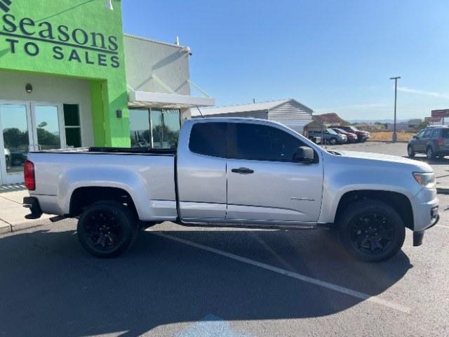 2017 Silver Ice Metallic /Jet Black/Dark Ash Chevrolet Colorado WT (1GCHSBEN2H1) with an 3.6L V-6 gasoline direct injection engine, Automatic transmission, located at 940 North Main Street, Cedar City, UT, 84720, (435) 628-0023, 37.692936, -113.061897 - We specialize in helping ALL people get the best financing available. No matter your credit score, good, bad or none we can get you an amazing rate. Had a bankruptcy, divorce, or repossessions? We give you the green light to get your credit back on the road. Low down and affordable payments that fit- Photo#7