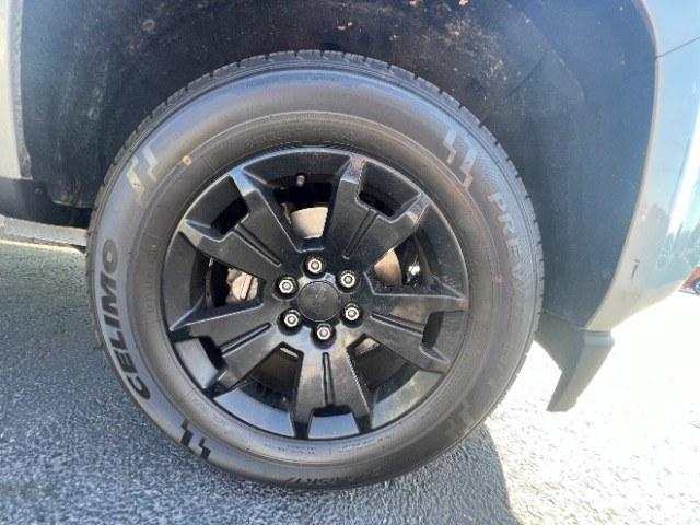 2017 Silver Ice Metallic /Jet Black/Dark Ash Chevrolet Colorado WT (1GCHSBEN2H1) with an 3.6L V-6 gasoline direct injection engine, Automatic transmission, located at 940 North Main Street, Cedar City, UT, 84720, (435) 628-0023, 37.692936, -113.061897 - We specialize in helping ALL people get the best financing available. No matter your credit score, good, bad or none we can get you an amazing rate. Had a bankruptcy, divorce, or repossessions? We give you the green light to get your credit back on the road. Low down and affordable payments that fit- Photo#10