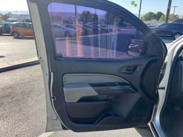 2017 Silver Ice Metallic /Jet Black/Dark Ash Chevrolet Colorado WT (1GCHSBEN2H1) with an 3.6L V-6 gasoline direct injection engine, Automatic transmission, located at 940 North Main Street, Cedar City, UT, 84720, (435) 628-0023, 37.692936, -113.061897 - We specialize in helping ALL people get the best financing available. No matter your credit score, good, bad or none we can get you an amazing rate. Had a bankruptcy, divorce, or repossessions? We give you the green light to get your credit back on the road. Low down and affordable payments that fit- Photo#12