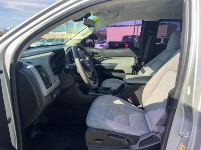 2017 Silver Ice Metallic /Jet Black/Dark Ash Chevrolet Colorado WT (1GCHSBEN2H1) with an 3.6L V-6 gasoline direct injection engine, Automatic transmission, located at 940 North Main Street, Cedar City, UT, 84720, (435) 628-0023, 37.692936, -113.061897 - We specialize in helping ALL people get the best financing available. No matter your credit score, good, bad or none we can get you an amazing rate. Had a bankruptcy, divorce, or repossessions? We give you the green light to get your credit back on the road. Low down and affordable payments that fit- Photo#14