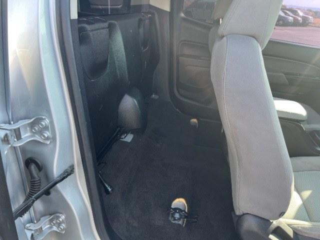 2017 Silver Ice Metallic /Jet Black/Dark Ash Chevrolet Colorado WT (1GCHSBEN2H1) with an 3.6L V-6 gasoline direct injection engine, Automatic transmission, located at 940 North Main Street, Cedar City, UT, 84720, (435) 628-0023, 37.692936, -113.061897 - We specialize in helping ALL people get the best financing available. No matter your credit score, good, bad or none we can get you an amazing rate. Had a bankruptcy, divorce, or repossessions? We give you the green light to get your credit back on the road. Low down and affordable payments that fit- Photo#24