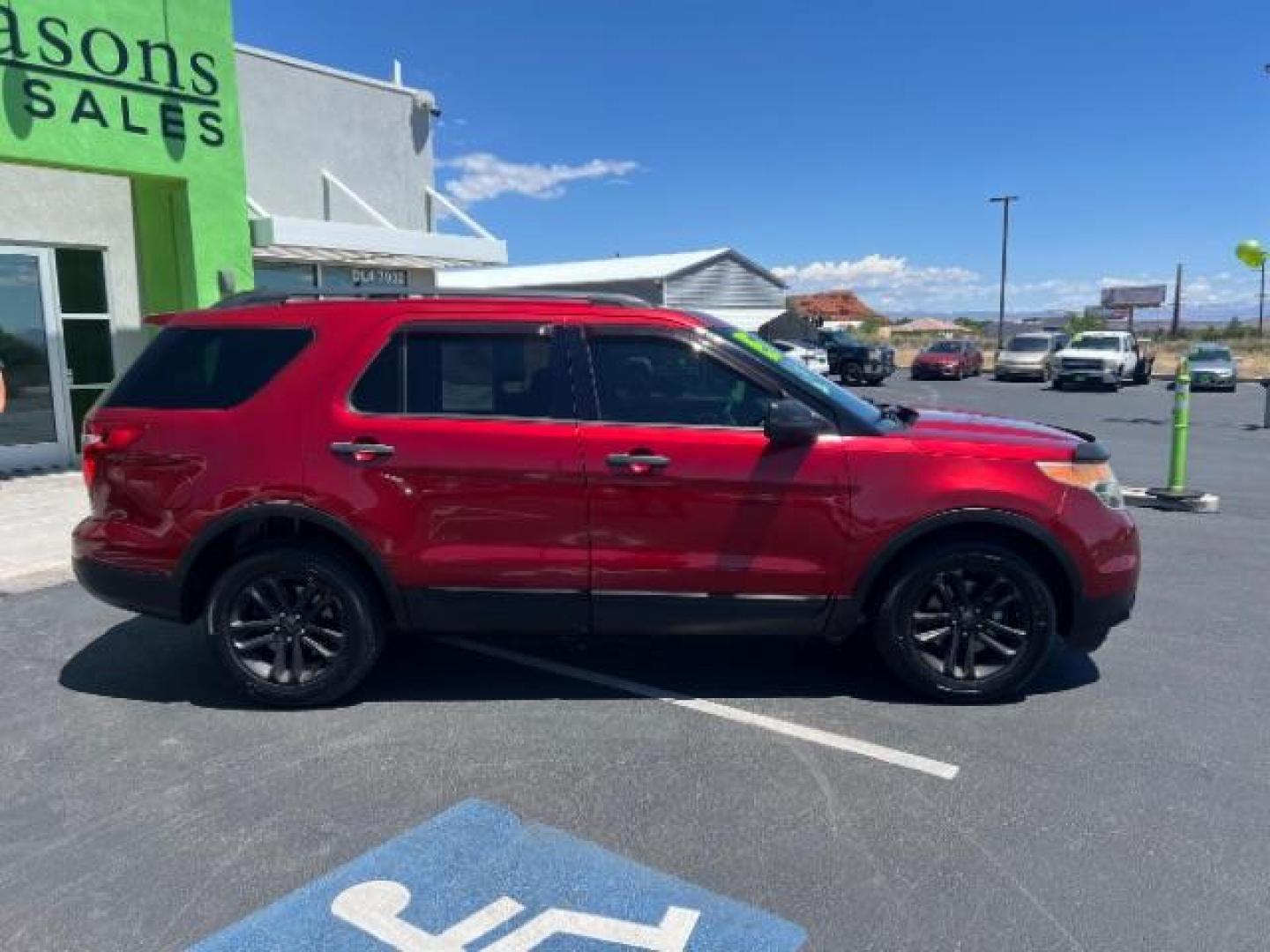 2015 Red /Black Ford Explorer Base FWD (1FM5K7B8XFG) with an 3.5L V6 DOHC 24V engine, 6-Speed Automatic transmission, located at 940 North Main Street, Cedar City, UT, 84720, (435) 628-0023, 37.692936, -113.061897 - We specialize in helping ALL people get the best financing available. No matter your credit score, good, bad or none we can get you an amazing rate. Had a bankruptcy, divorce, or repossessions? We give you the green light to get your credit back on the road. Low down and affordable payments that fit - Photo#7