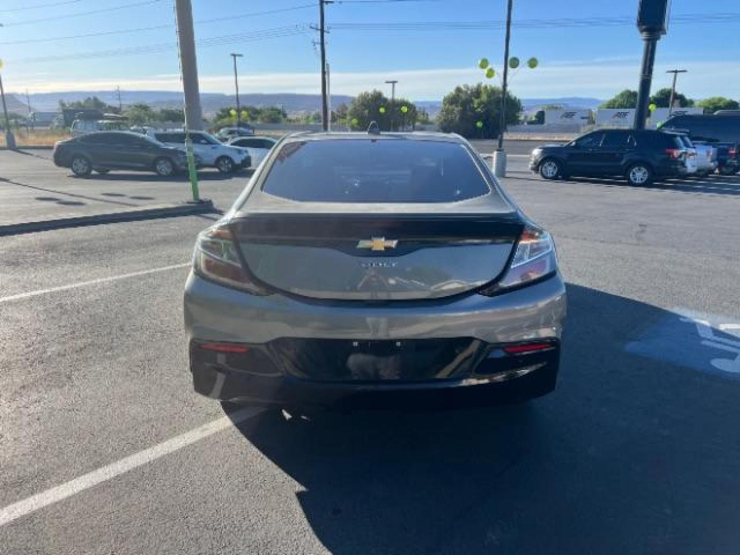 2017 Heather Gray Metallic /Jet Black/Jet Black Accents Chevrolet Volt Premier (1G1RD6S5XHU) with an Voltec 1.5L I-4 gasoline direct injection engine, Continuously Variable Transmission transmission, located at 1865 East Red Hills Pkwy, St. George, 84770, (435) 628-0023, 37.120850, -113.543640 - ***This vehicle qualifies for the EV/Hybrid tax rebate of up to $4,000*** We are setup with the IRS to receive direct payments within 72 hours. We file the rebate online with IRS and can credit it to your down payment, reduce the sales price OR give you cashback!! These cars will not last and can o - Photo#5