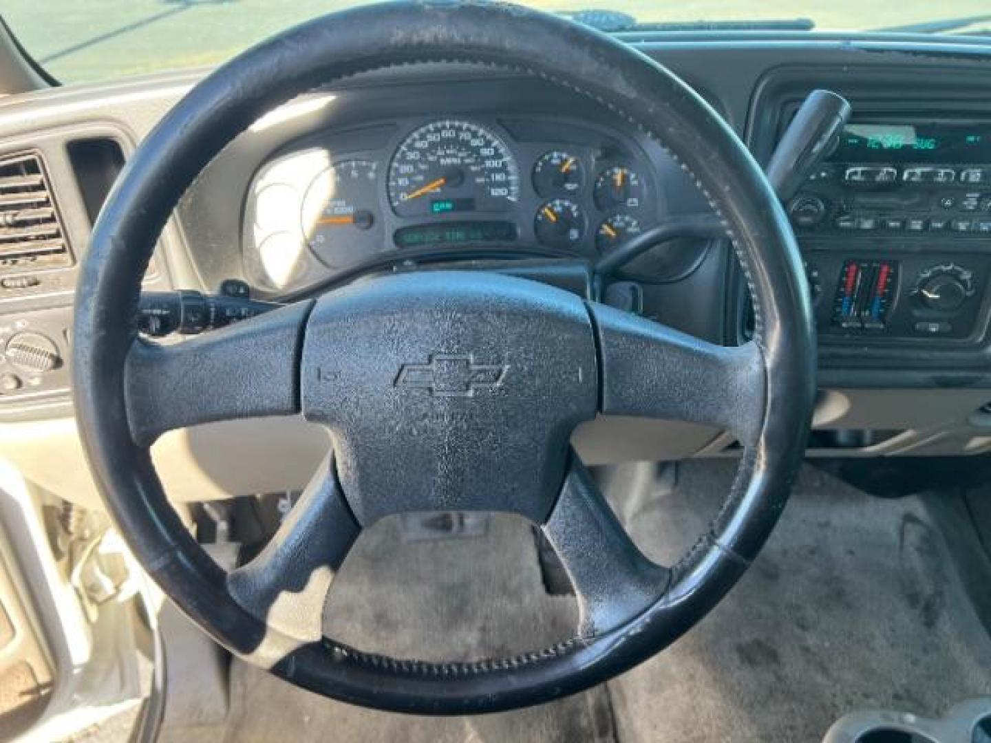 2004 Summit White /Tan/Neutral Chevrolet Tahoe LS (1GNEC13V44R) with an Vortec 4.8L V-8 regular unleaded engine, Automatic transmission, located at 1865 East Red Hills Pkwy, St. George, 84770, (435) 628-0023, 37.120850, -113.543640 - This vehicle is a Mechanic Special. This means it will need some love. Runs a drives fine but has body damage, leaks or other mechanical issues. It did NOT pass our 50 point inspection. Get a great deal on a less than perfect car. These cars do NOT qualify for our in house financing. Cash and carry, - Photo#9
