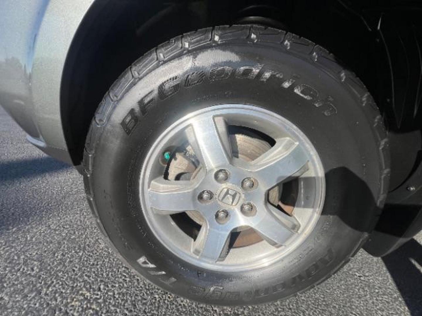 2007 Nimbus Gray Metallic /Gray Honda Pilot EX-L (5FNYF287X7B) with an 3.5L V-6 i-VTEC VCM variable valve control engine, Automatic transmission, located at 1865 East Red Hills Pkwy, St. George, 84770, (435) 628-0023, 37.120850, -113.543640 - We specialize in helping ALL people get the best financing available. No matter your credit score, good, bad or none we can get you an amazing rate. Had a bankruptcy, divorce, or repossessions? We give you the green light to get your credit back on the road. Low down and affordable payments that fit - Photo#9