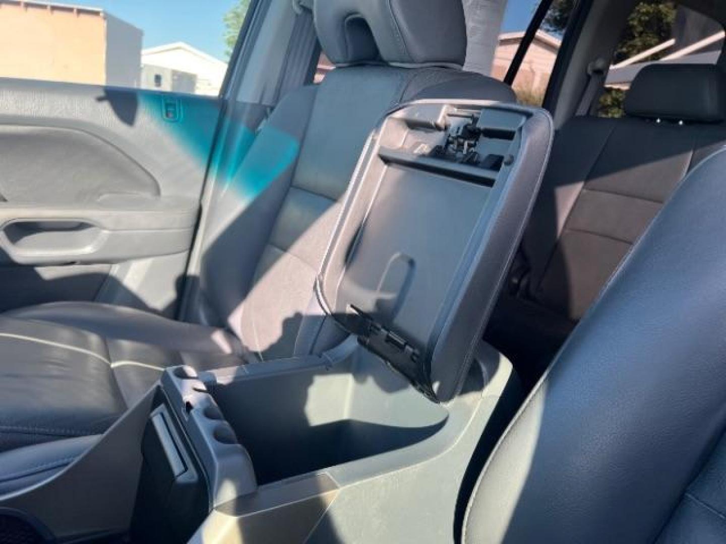 2007 Nimbus Gray Metallic /Gray Honda Pilot EX-L (5FNYF287X7B) with an 3.5L V-6 i-VTEC VCM variable valve control engine, Automatic transmission, located at 1865 East Red Hills Pkwy, St. George, 84770, (435) 628-0023, 37.120850, -113.543640 - We specialize in helping ALL people get the best financing available. No matter your credit score, good, bad or none we can get you an amazing rate. Had a bankruptcy, divorce, or repossessions? We give you the green light to get your credit back on the road. Low down and affordable payments that fit - Photo#20