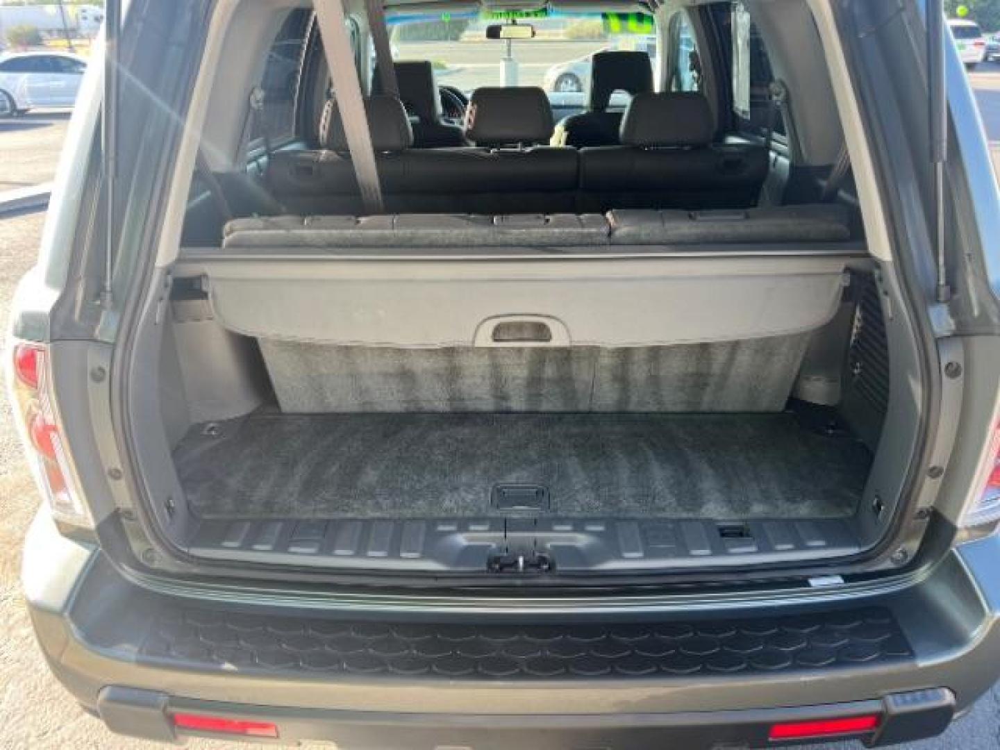 2007 Nimbus Gray Metallic /Gray Honda Pilot EX-L (5FNYF287X7B) with an 3.5L V-6 i-VTEC VCM variable valve control engine, Automatic transmission, located at 1865 East Red Hills Pkwy, St. George, 84770, (435) 628-0023, 37.120850, -113.543640 - We specialize in helping ALL people get the best financing available. No matter your credit score, good, bad or none we can get you an amazing rate. Had a bankruptcy, divorce, or repossessions? We give you the green light to get your credit back on the road. Low down and affordable payments that fit - Photo#28
