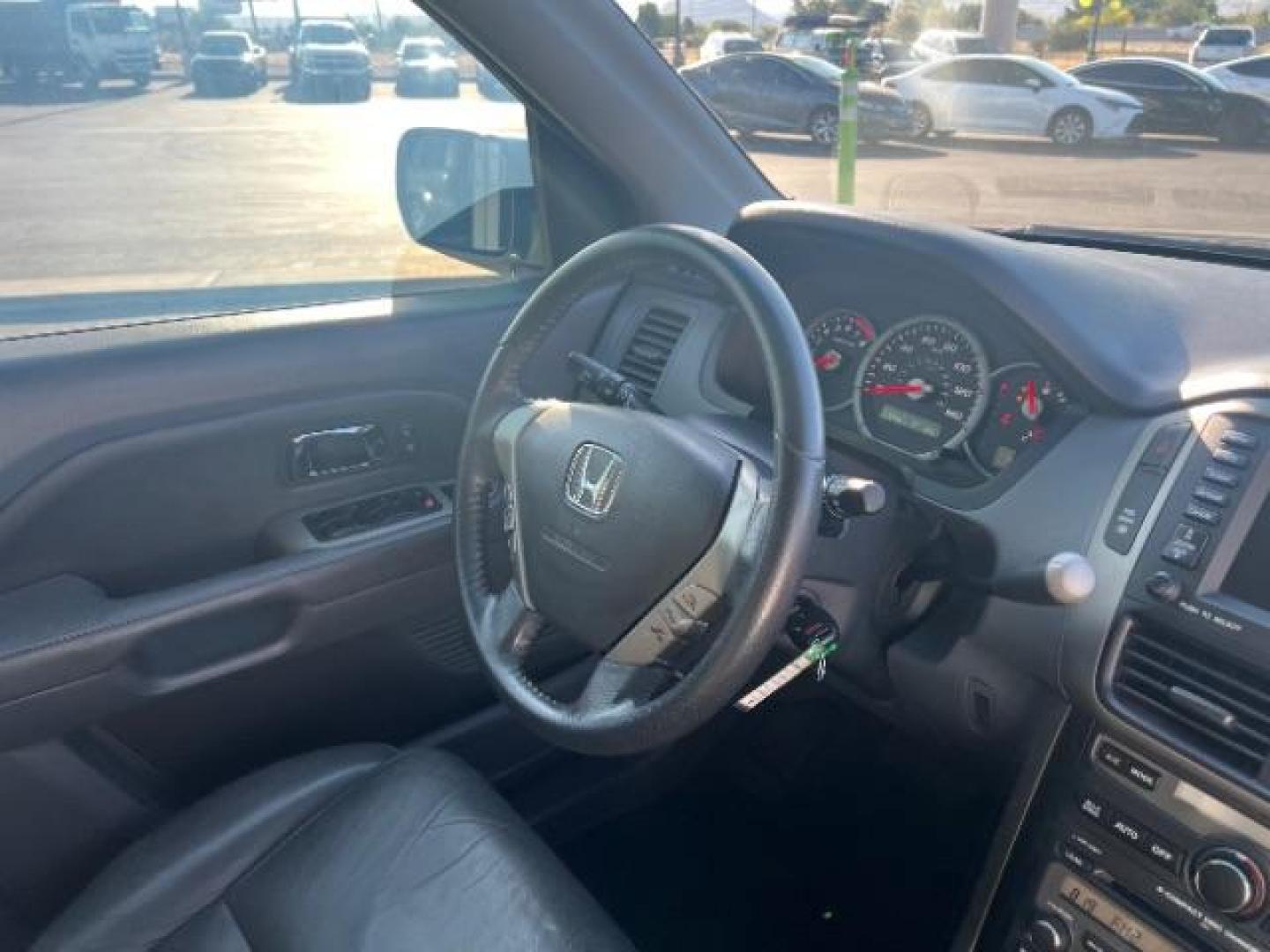 2007 Nimbus Gray Metallic /Gray Honda Pilot EX-L (5FNYF287X7B) with an 3.5L V-6 i-VTEC VCM variable valve control engine, Automatic transmission, located at 1865 East Red Hills Pkwy, St. George, 84770, (435) 628-0023, 37.120850, -113.543640 - We specialize in helping ALL people get the best financing available. No matter your credit score, good, bad or none we can get you an amazing rate. Had a bankruptcy, divorce, or repossessions? We give you the green light to get your credit back on the road. Low down and affordable payments that fit - Photo#34