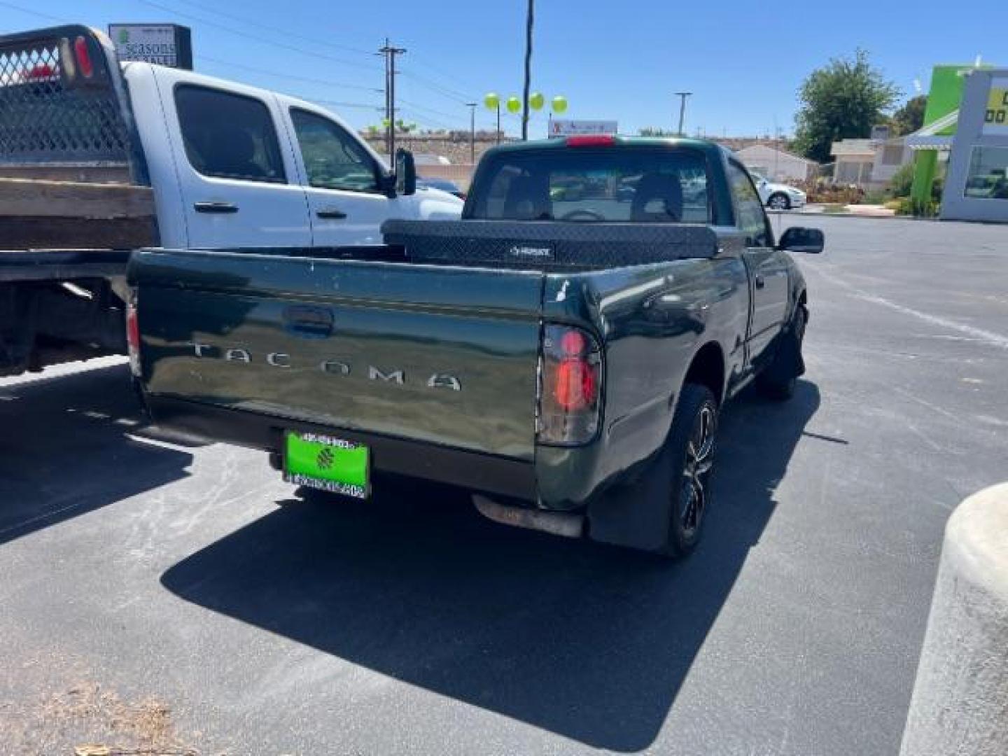 1999 Green /GRAY Toyota Tacoma PICK UP (4TANL42N8XZ) with an 4 CYL engine, AUTOMATIC transmission, located at 1865 East Red Hills Pkwy, St. George, 84770, (435) 628-0023, 37.120850, -113.543640 - This vehicle is a Mechanic Special. This means it will need some love. Runs a drives fine but has body damage, leaks or other mechanical issues. It did NOT pass our 50 point inspection. Get a great deal on a less than perfect car. These cars do NOT qualify for our in house financing. Cash and carry, - Photo#5