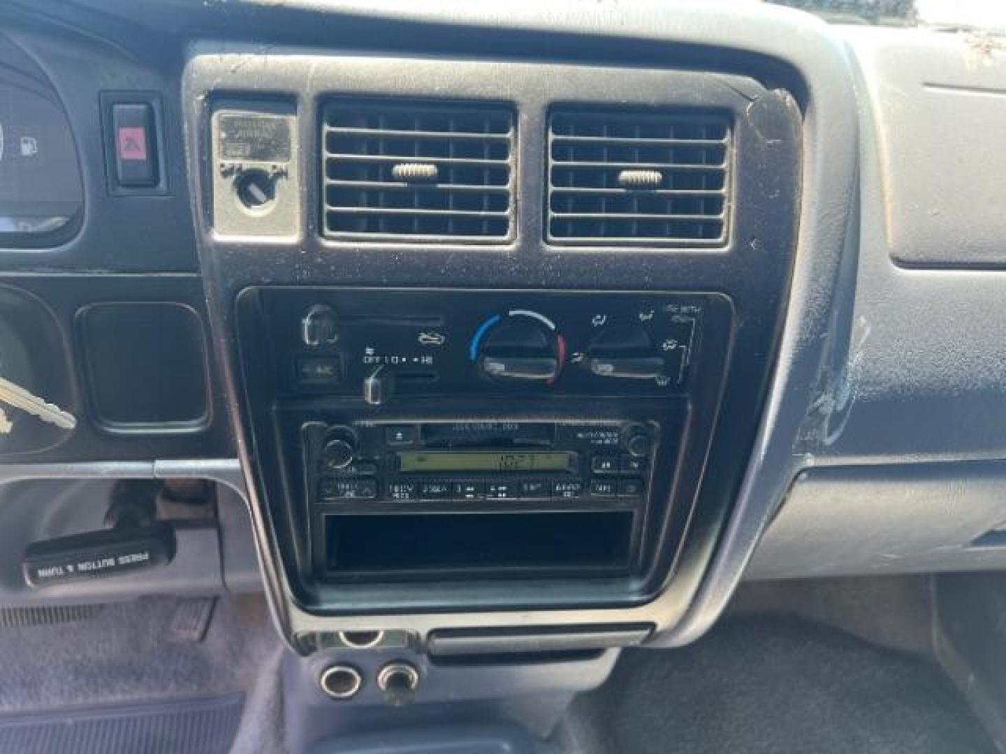 1999 Green /GRAY Toyota Tacoma PICK UP (4TANL42N8XZ) with an 4 CYL engine, AUTOMATIC transmission, located at 1865 East Red Hills Pkwy, St. George, 84770, (435) 628-0023, 37.120850, -113.543640 - This vehicle is a Mechanic Special. This means it will need some love. Runs a drives fine but has body damage, leaks or other mechanical issues. It did NOT pass our 50 point inspection. Get a great deal on a less than perfect car. These cars do NOT qualify for our in house financing. Cash and carry, - Photo#11