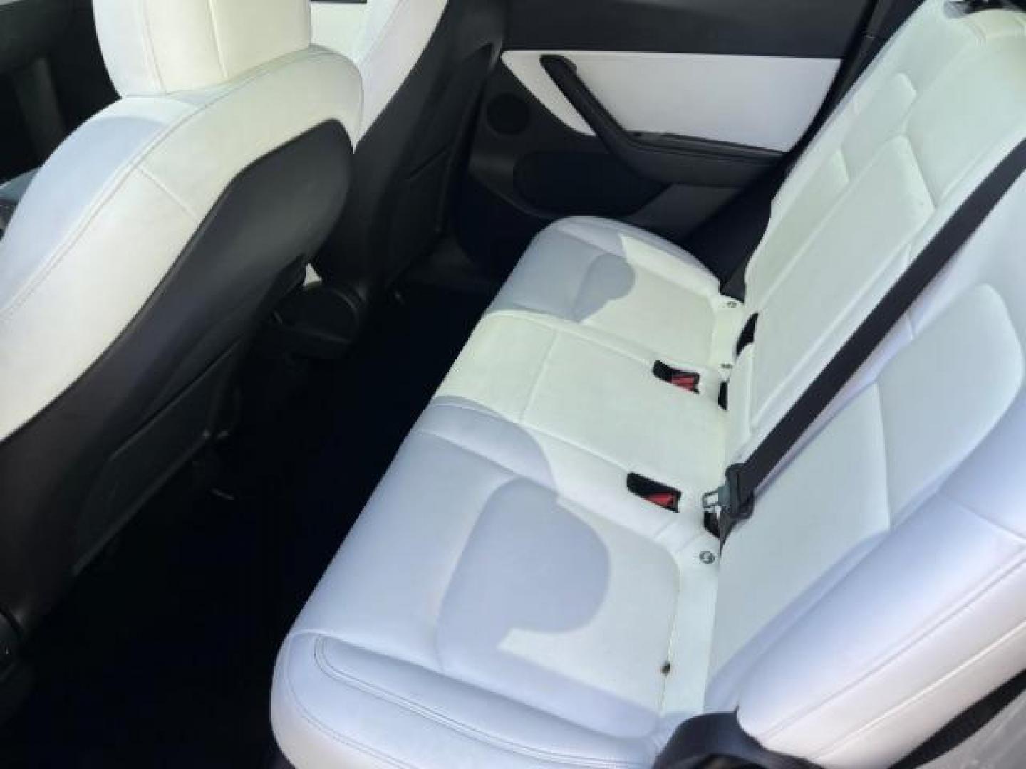 2020 Grey /White Tesla Model Y Performance Dual Motor All-Wheel Drive (5YJYGDEF3LF) with an ELECTRIC engine, Continuously Variable Transmission transmission, located at 1865 East Red Hills Pkwy, St. George, 84770, (435) 628-0023, 37.120850, -113.543640 - ****Price includes $4k IRS EV REBATE**** We are setup with IRS to file the rebate directly and take credit off the price of car. Check with IRS EV website to be sure you qualify. Congress has threatened to end rebate so ACT FAST! 85% Battery Life. Gets 260 miles on full charge. Full battery and - Photo#22