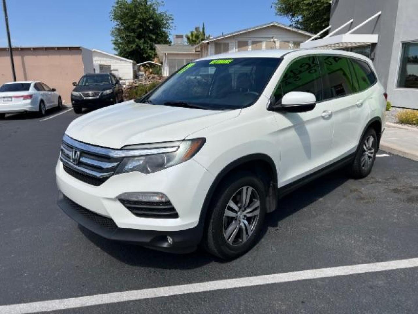 2017 White Diamond Pearl /Black Honda Pilot EX (5FNYF5H3XHB) with an 3.5L V-6 gasoline direct injection engine, Automatic transmission, located at 1865 East Red Hills Pkwy, St. George, 84770, (435) 628-0023, 37.120850, -113.543640 - We specialize in helping ALL people get the best financing available. No matter your credit score, good, bad or none we can get you an amazing rate. Had a bankruptcy, divorce, or repossessions? We give you the green light to get your credit back on the road. Low down and affordable payments that fit - Photo#2