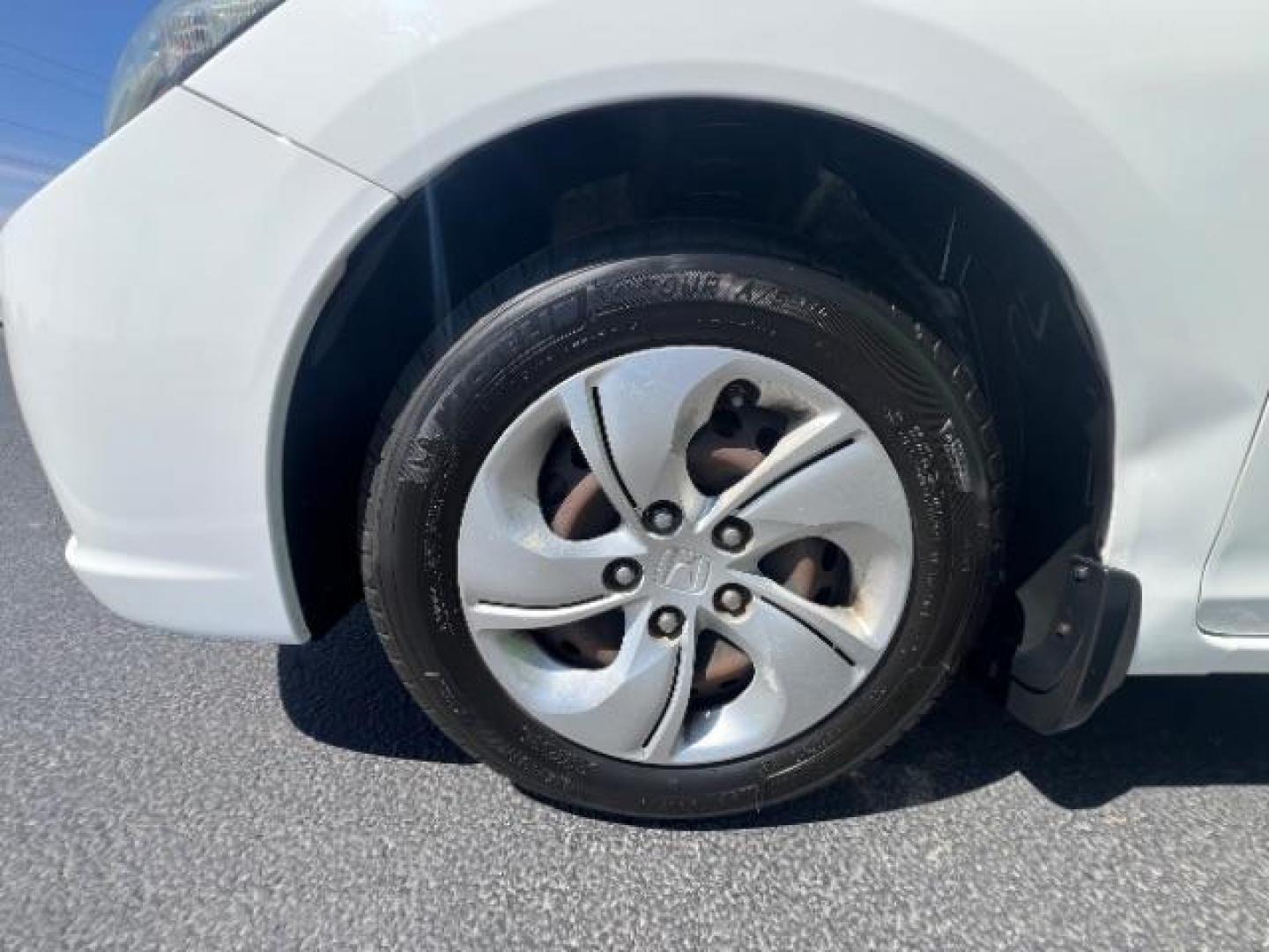 2013 Taffeta White /Beige Honda Civic LX (19XFB2F56DE) with an 1.8L I-4 i-VTEC variable valve control engine, Automatic transmission, located at 1865 East Red Hills Pkwy, St. George, 84770, (435) 628-0023, 37.120850, -113.543640 - We specialize in helping ALL people get the best financing available. No matter your credit score, good, bad or none we can get you an amazing rate. Had a bankruptcy, divorce, or repossessions? We give you the green light to get your credit back on the road. Low down and affordable payments that fit - Photo#10