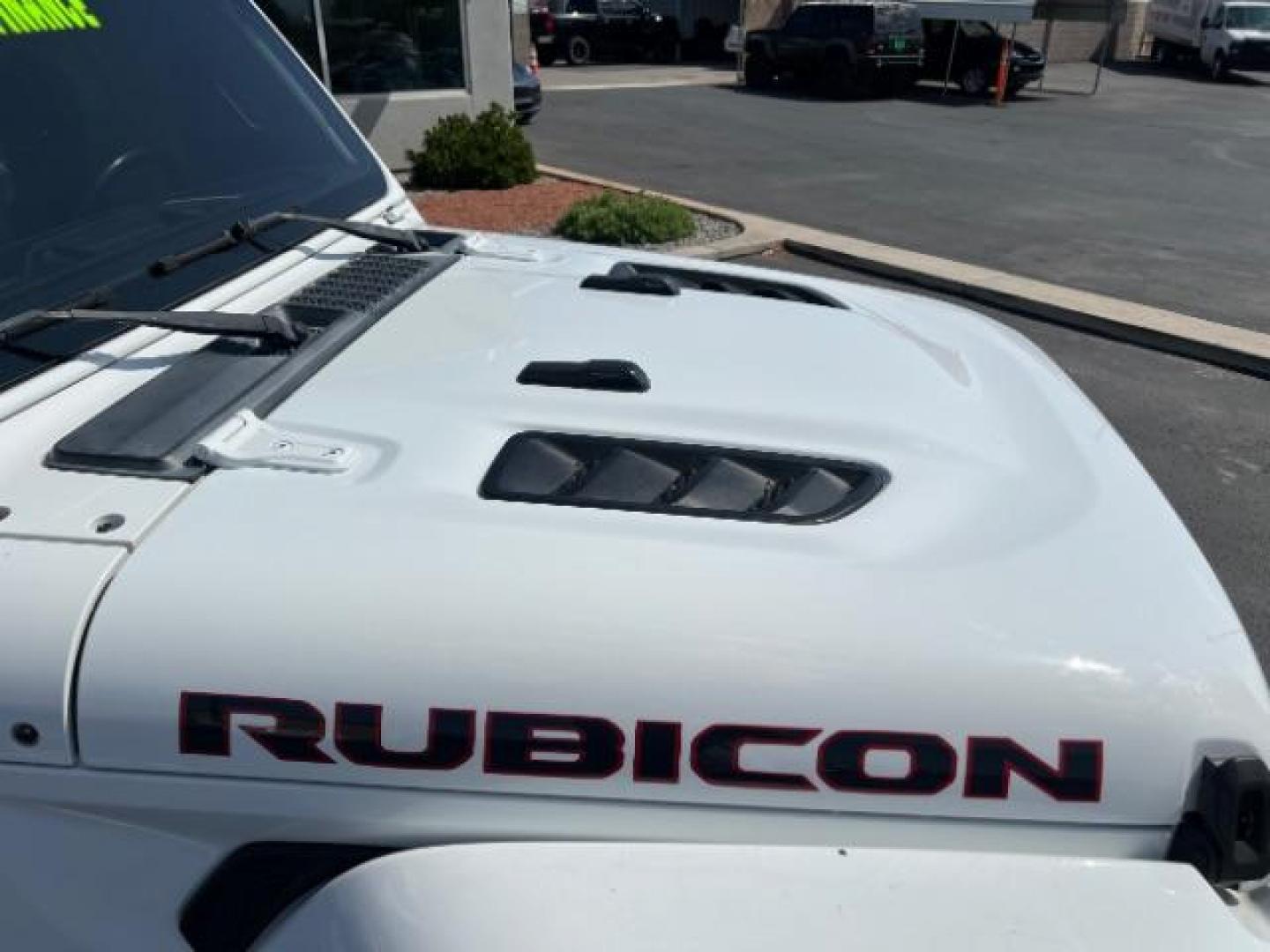 2018 Bright White Clearcoat /Black/Heritage Tan Jeep Wrangler Unlimited Rubicon 4x4 (1C4HJXFG6JW) with an Pentastar 3.6L V-6 DOHC engine, Automatic transmission, located at 940 North Main Street, Cedar City, UT, 84720, (435) 628-0023, 37.692936, -113.061897 - We specialize in helping ALL people get the best financing available. No matter your credit score, good, bad or none we can get you an amazing rate. Had a bankruptcy, divorce, or repossessions? We give you the green light to get your credit back on the road. Low down and affordable payments that fit - Photo#9