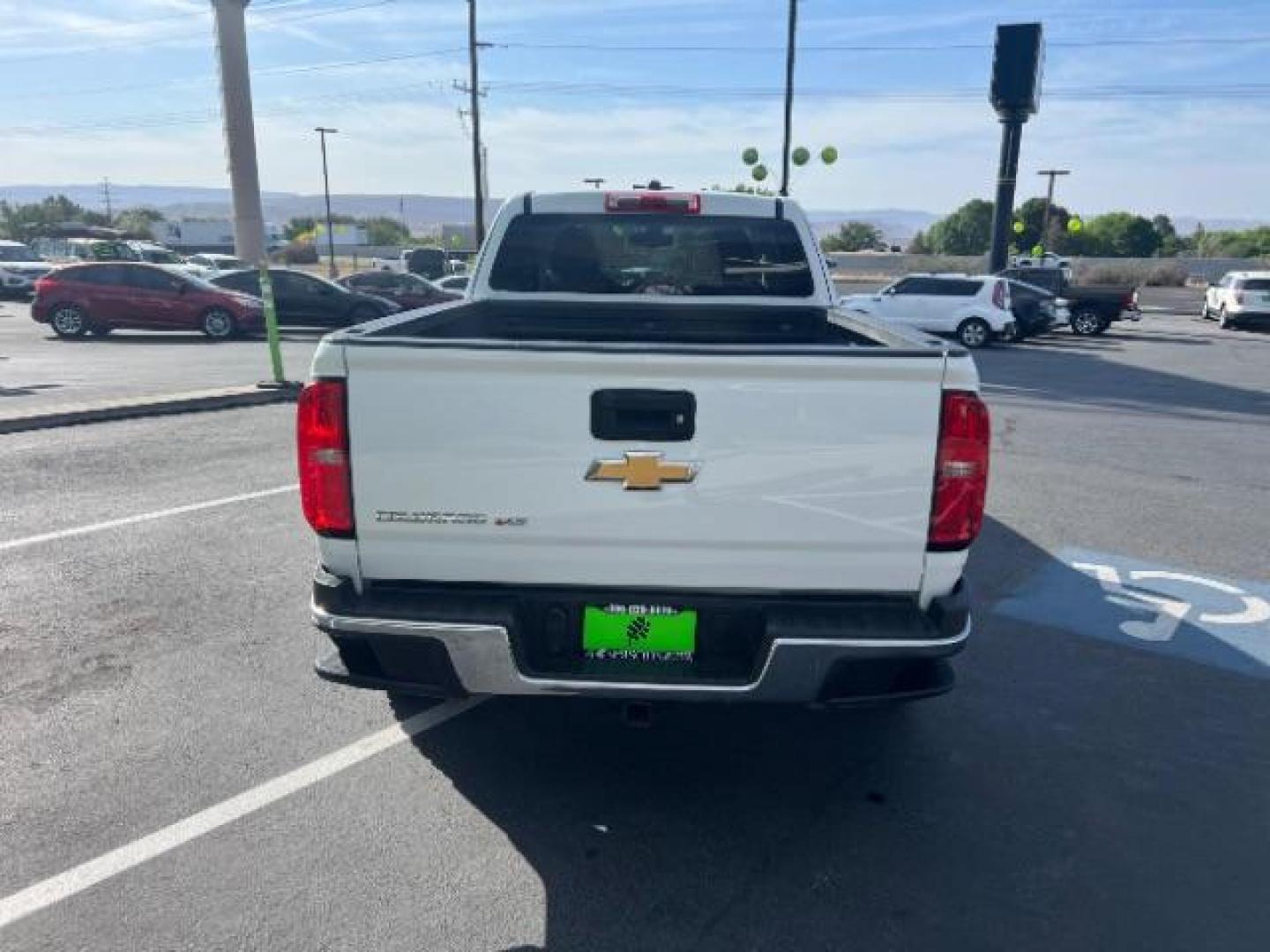 2018 Summit White /Jet Black/Dark Ash Chevrolet Colorado WT (1GCHTBEN0J1) , Automatic transmission, located at 1865 East Red Hills Pkwy, St. George, 84770, (435) 628-0023, 37.120850, -113.543640 - We specialize in helping ALL people get the best financing available. No matter your credit score, good, bad or none we can get you an amazing rate. Had a bankruptcy, divorce, or repossessions? We give you the green light to get your credit back on the road. Low down and affordable payments that fit - Photo#5