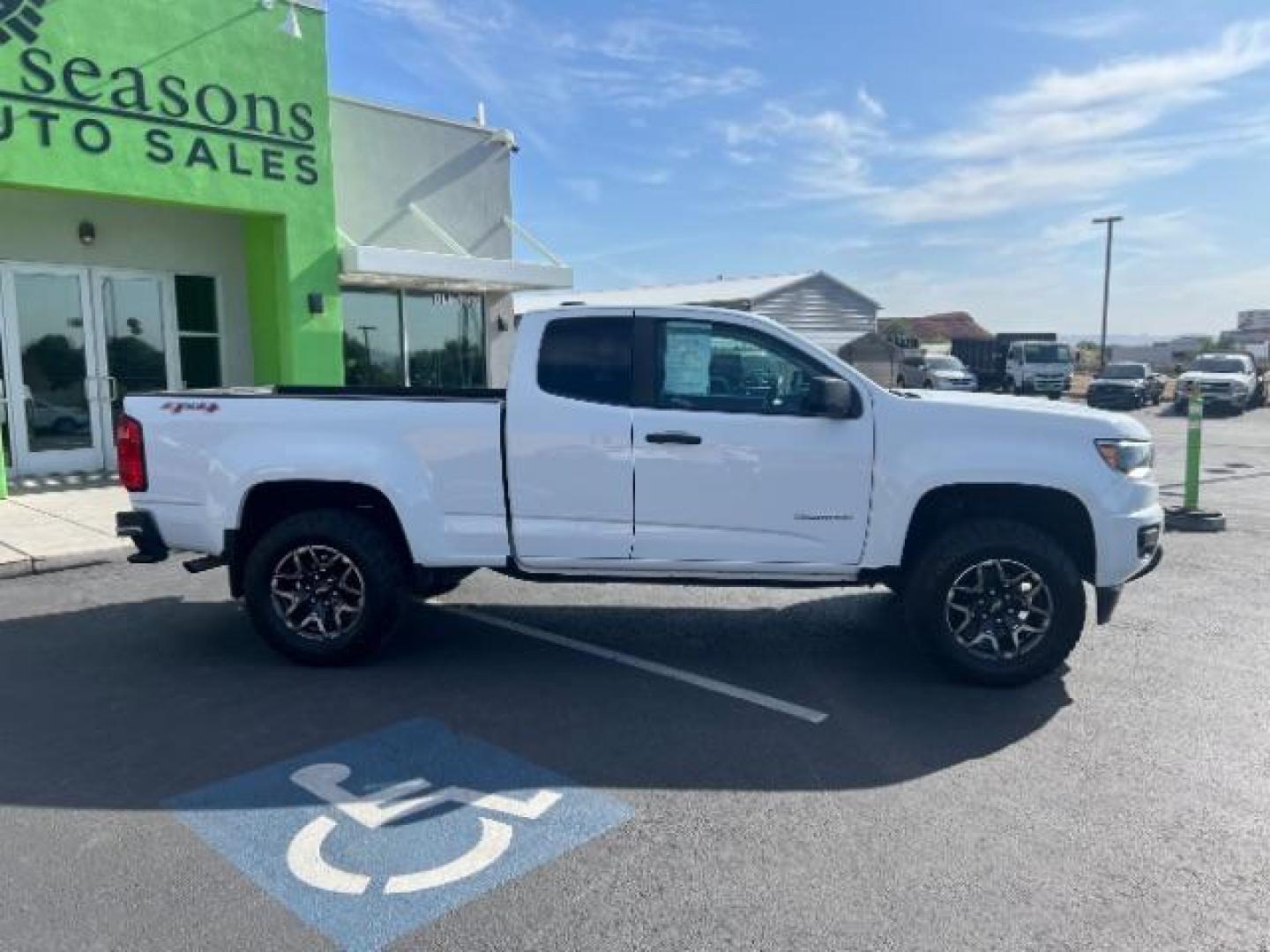 2018 Summit White /Jet Black/Dark Ash Chevrolet Colorado WT (1GCHTBEN0J1) , Automatic transmission, located at 1865 East Red Hills Pkwy, St. George, 84770, (435) 628-0023, 37.120850, -113.543640 - We specialize in helping ALL people get the best financing available. No matter your credit score, good, bad or none we can get you an amazing rate. Had a bankruptcy, divorce, or repossessions? We give you the green light to get your credit back on the road. Low down and affordable payments that fit - Photo#7