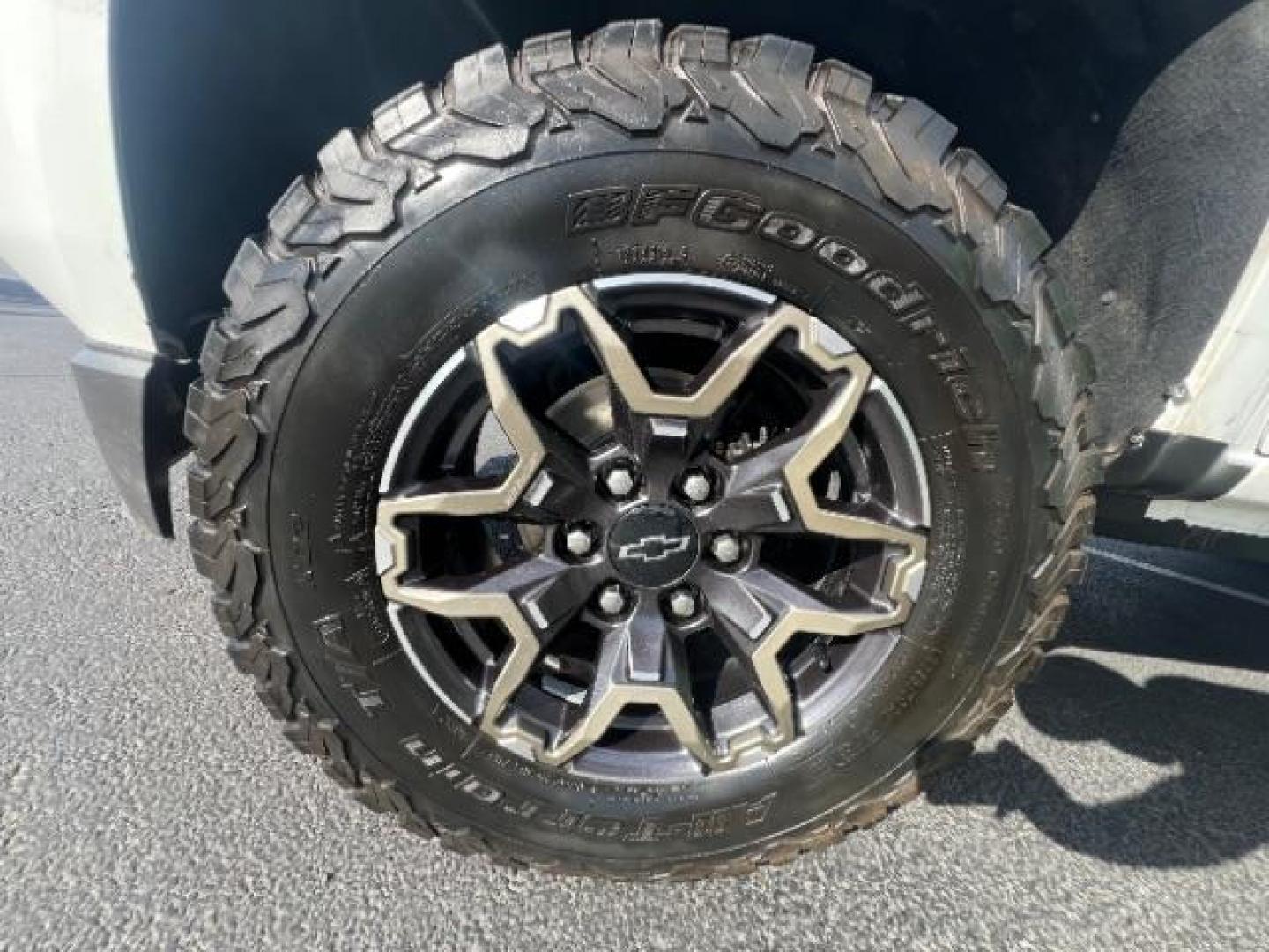 2018 Summit White /Jet Black/Dark Ash Chevrolet Colorado WT (1GCHTBEN0J1) , Automatic transmission, located at 1865 East Red Hills Pkwy, St. George, 84770, (435) 628-0023, 37.120850, -113.543640 - We specialize in helping ALL people get the best financing available. No matter your credit score, good, bad or none we can get you an amazing rate. Had a bankruptcy, divorce, or repossessions? We give you the green light to get your credit back on the road. Low down and affordable payments that fit - Photo#9
