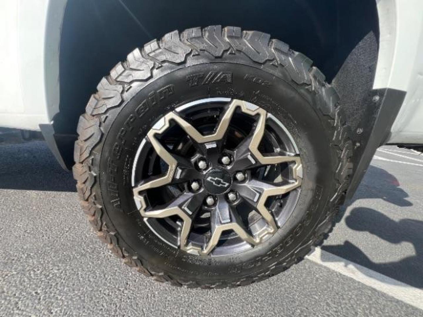 2018 Summit White /Jet Black/Dark Ash Chevrolet Colorado WT (1GCHTBEN0J1) , Automatic transmission, located at 1865 East Red Hills Pkwy, St. George, 84770, (435) 628-0023, 37.120850, -113.543640 - We specialize in helping ALL people get the best financing available. No matter your credit score, good, bad or none we can get you an amazing rate. Had a bankruptcy, divorce, or repossessions? We give you the green light to get your credit back on the road. Low down and affordable payments that fit - Photo#10