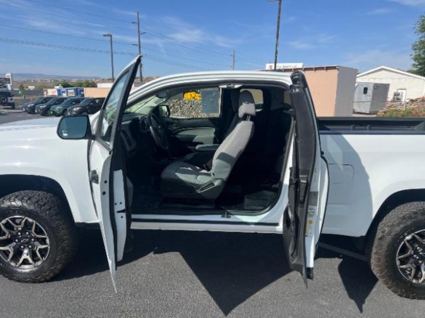 2018 Summit White /Jet Black/Dark Ash Chevrolet Colorado WT (1GCHTBEN0J1) , Automatic transmission, located at 1865 East Red Hills Pkwy, St. George, 84770, (435) 628-0023, 37.120850, -113.543640 - We specialize in helping ALL people get the best financing available. No matter your credit score, good, bad or none we can get you an amazing rate. Had a bankruptcy, divorce, or repossessions? We give you the green light to get your credit back on the road. Low down and affordable payments that fit - Photo#22