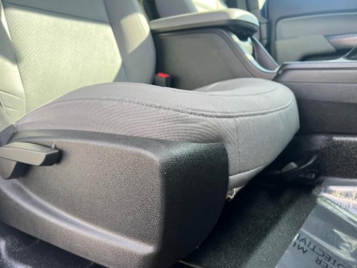 2018 Summit White /Jet Black/Dark Ash Chevrolet Colorado WT (1GCHTBEN0J1) , Automatic transmission, located at 1865 East Red Hills Pkwy, St. George, 84770, (435) 628-0023, 37.120850, -113.543640 - We specialize in helping ALL people get the best financing available. No matter your credit score, good, bad or none we can get you an amazing rate. Had a bankruptcy, divorce, or repossessions? We give you the green light to get your credit back on the road. Low down and affordable payments that fit - Photo#28