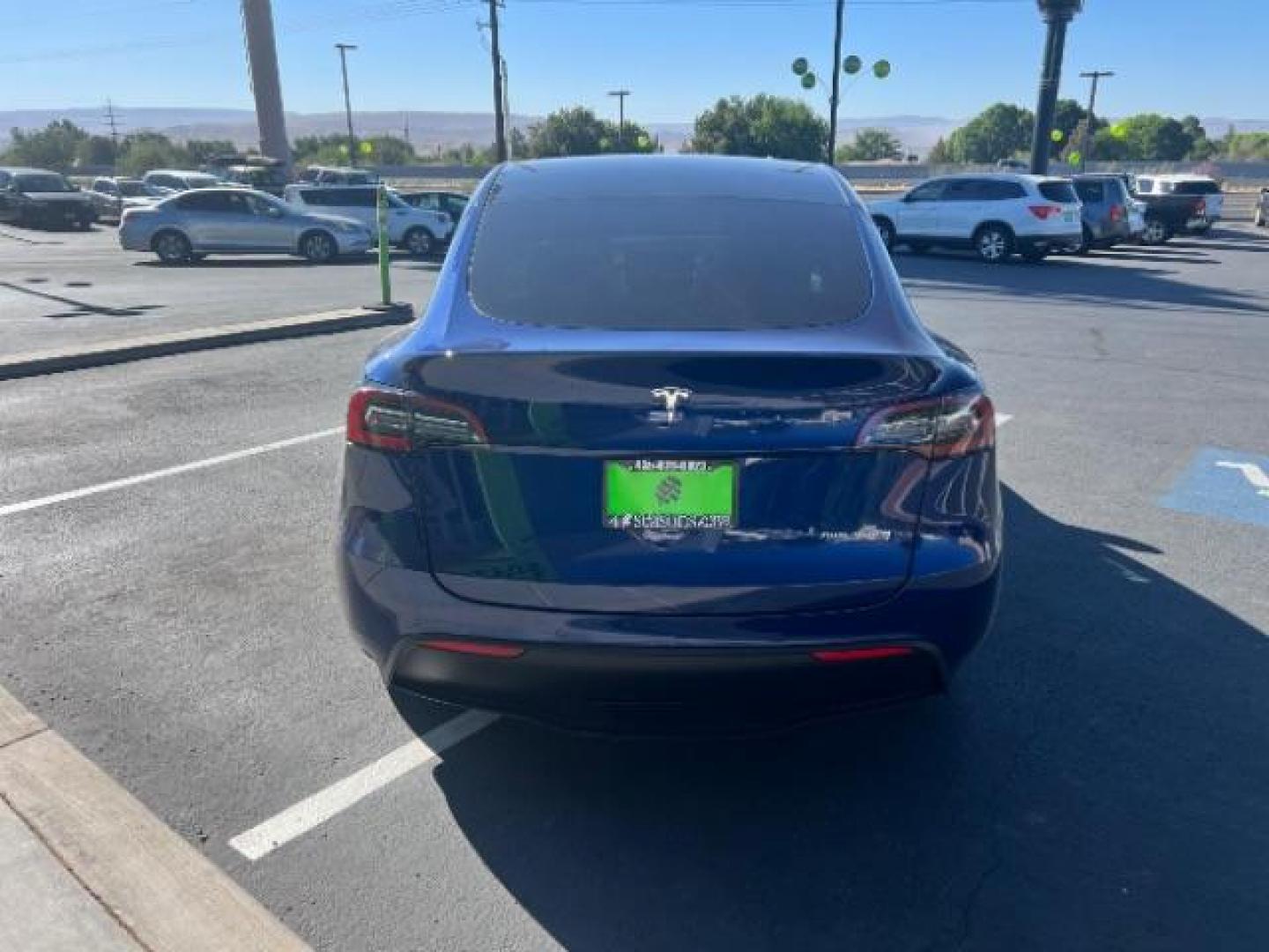 2021 Deep Blue Metallic /Black Tesla Model Y Long Range Dual Motor All-Wheel Drive (5YJYGDEE2MF) with an Electric engine, AUTOMATIC transmission, located at 1865 East Red Hills Pkwy, St. George, 84770, (435) 628-0023, 37.120850, -113.543640 - Excellent Model Y in rare color combo blue on white. Gets 260 miles on full charge. Full battery and motor warranty up to 120k miles Financing for ALL credit types. Aftermarket battery warranty available. We are THE southern Utah Tesla Experts. Call or text for more info - Photo#7