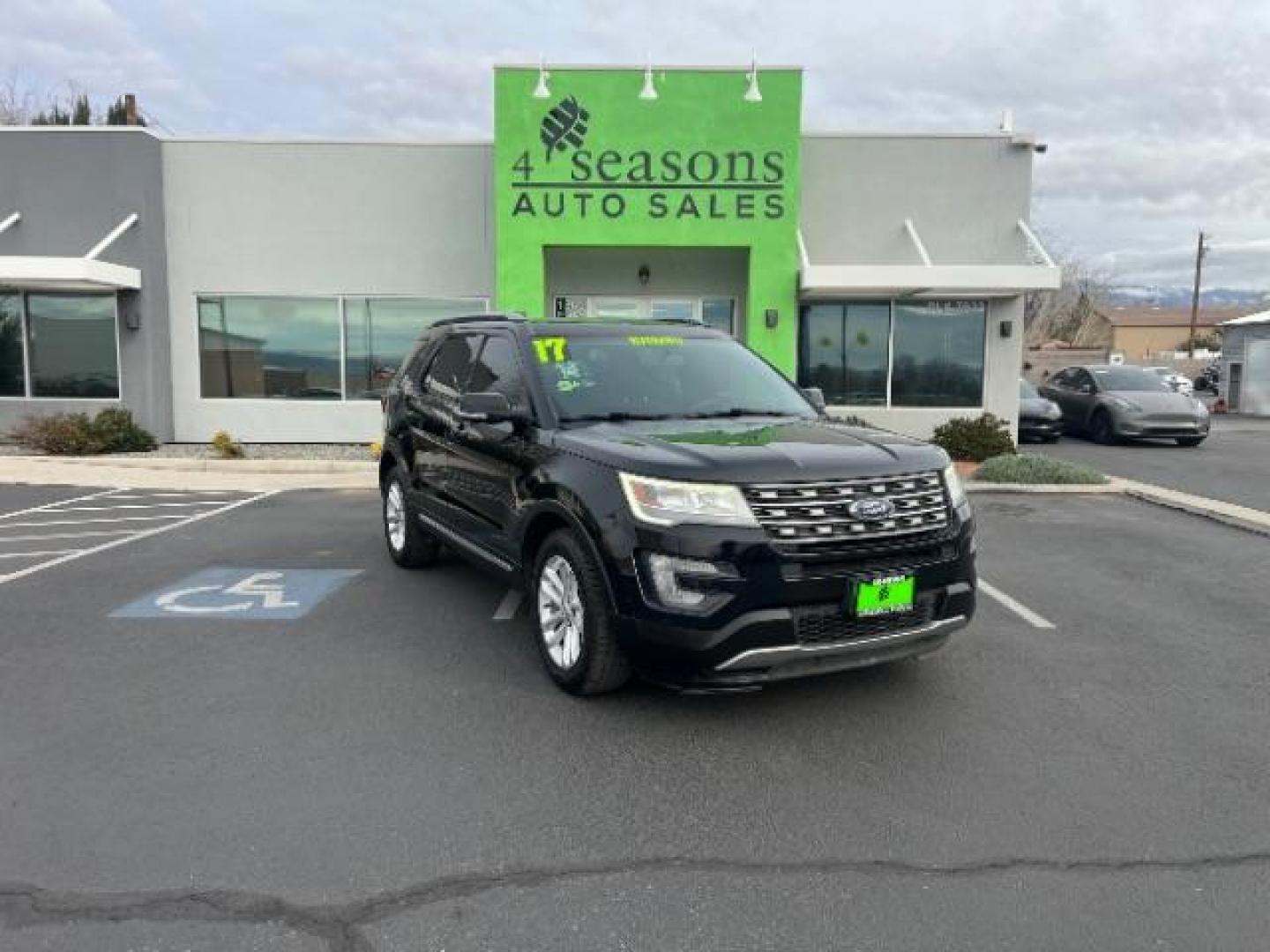 2017 Shadow Black /Ebony Black Ford Explorer XLT (1FM5K7D86HG) with an EcoBoost 2.3L I-4 gasoline direct injection engine, AUTOMATIC transmission, located at 1865 East Red Hills Pkwy, St. George, 84770, (435) 628-0023, 37.120850, -113.543640 - We specialize in helping ALL people get the best financing available. No matter your credit score, good, bad or none we can get you an amazing rate. Had a bankruptcy, divorce, or repossessions? We give you the green light to get your credit back on the road. Low down and affordable payments that fit - Photo#0