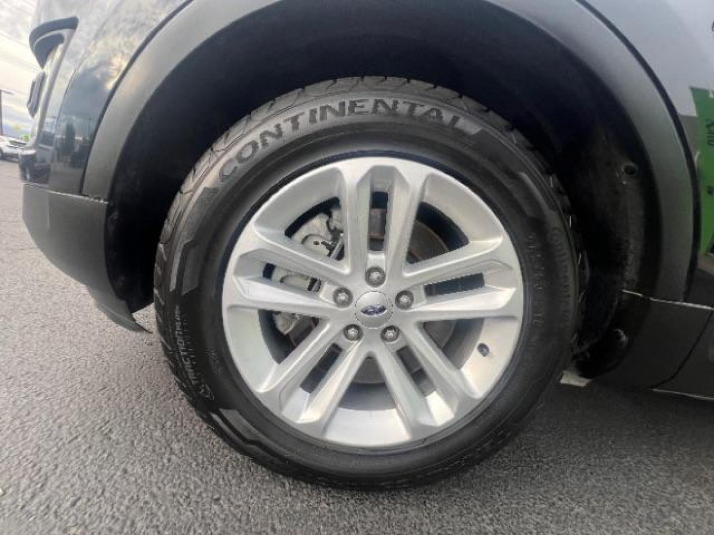 2017 Shadow Black /Ebony Black Ford Explorer XLT (1FM5K7D86HG) with an EcoBoost 2.3L I-4 gasoline direct injection engine, AUTOMATIC transmission, located at 1865 East Red Hills Pkwy, St. George, 84770, (435) 628-0023, 37.120850, -113.543640 - We specialize in helping ALL people get the best financing available. No matter your credit score, good, bad or none we can get you an amazing rate. Had a bankruptcy, divorce, or repossessions? We give you the green light to get your credit back on the road. Low down and affordable payments that fit - Photo#11