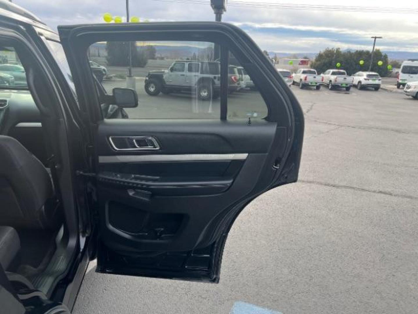 2017 Shadow Black /Ebony Black Ford Explorer XLT (1FM5K7D86HG) with an EcoBoost 2.3L I-4 gasoline direct injection engine, AUTOMATIC transmission, located at 1865 East Red Hills Pkwy, St. George, 84770, (435) 628-0023, 37.120850, -113.543640 - We specialize in helping ALL people get the best financing available. No matter your credit score, good, bad or none we can get you an amazing rate. Had a bankruptcy, divorce, or repossessions? We give you the green light to get your credit back on the road. Low down and affordable payments that fit - Photo#27