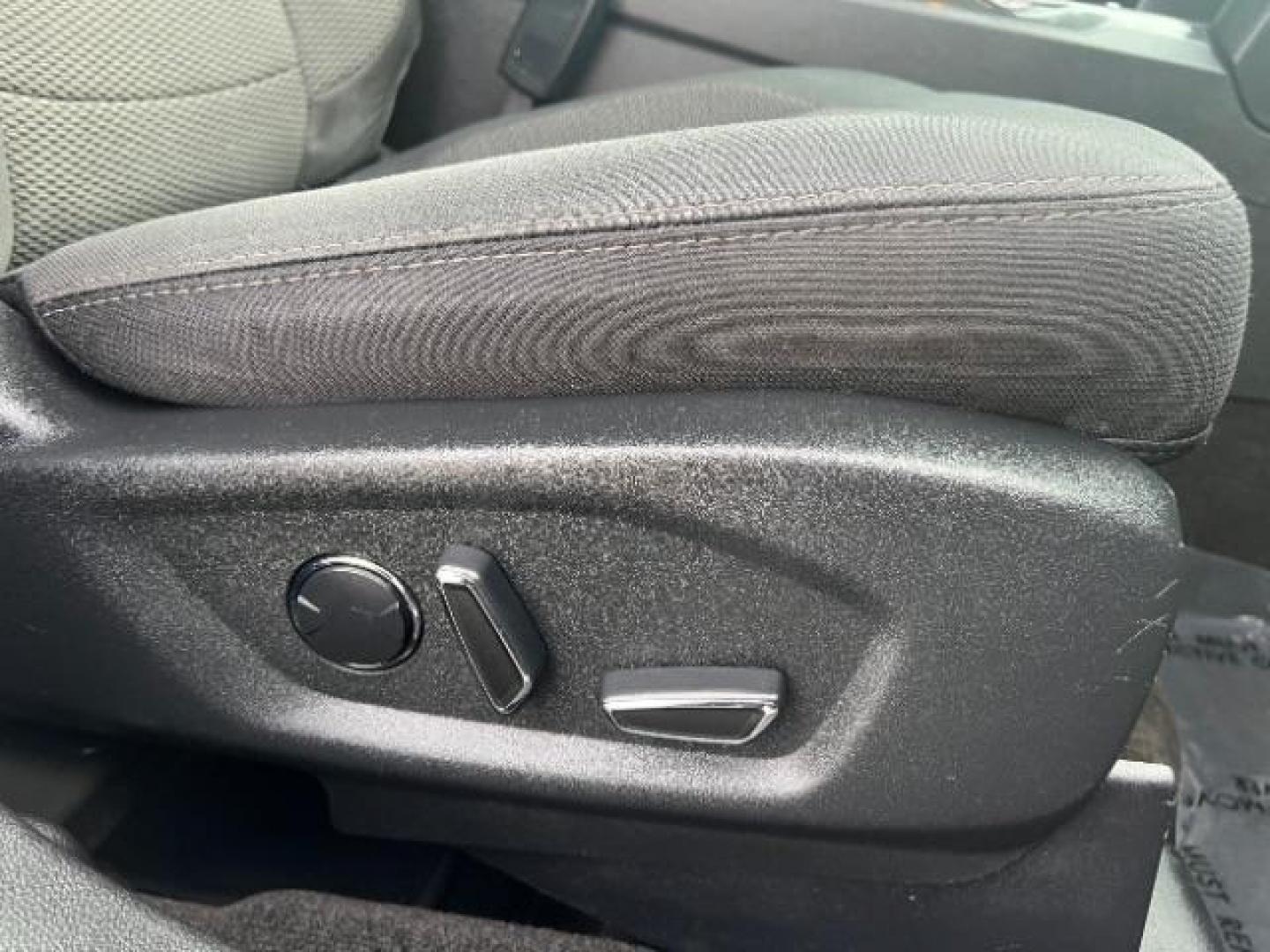 2017 Shadow Black /Ebony Black Ford Explorer XLT (1FM5K7D86HG) with an EcoBoost 2.3L I-4 gasoline direct injection engine, AUTOMATIC transmission, located at 1865 East Red Hills Pkwy, St. George, 84770, (435) 628-0023, 37.120850, -113.543640 - We specialize in helping ALL people get the best financing available. No matter your credit score, good, bad or none we can get you an amazing rate. Had a bankruptcy, divorce, or repossessions? We give you the green light to get your credit back on the road. Low down and affordable payments that fit - Photo#30