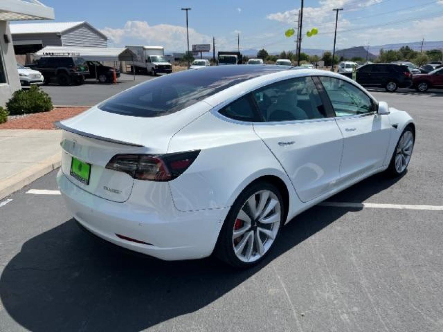 2018 Pearl White Multi-Coat /White Tesla Model 3 Long Range | Performance (5YJ3E1EB1JF) , located at 1865 East Red Hills Pkwy, St. George, 84770, (435) 628-0023, 37.120850, -113.543640 - ****Price includes $4k IRS EV REBATE**** We are setup with IRS to file the rebate directly and take credit off the price of car. Check with IRS EV website to be sure you qualify. Congress has threatened to end rebate so ACT FAST! Full Self Driving Paid For! ($8k add on) Premium Connectiviy Includ - Photo#6