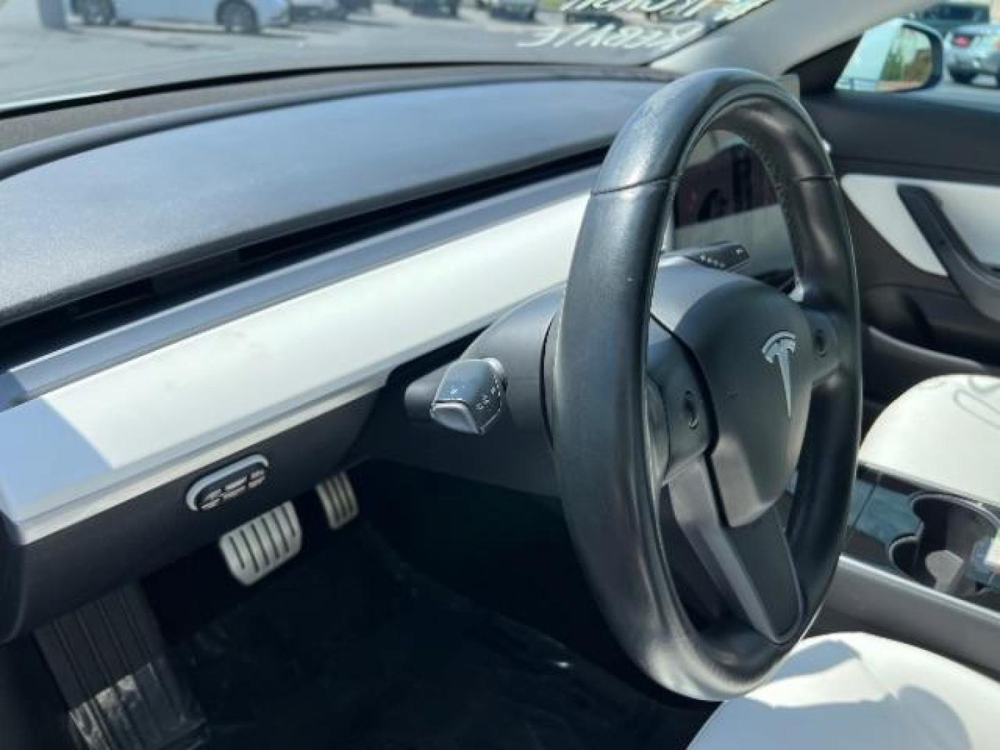 2018 Pearl White Multi-Coat /White Tesla Model 3 Long Range | Performance (5YJ3E1EB1JF) , located at 1865 East Red Hills Pkwy, St. George, 84770, (435) 628-0023, 37.120850, -113.543640 - ****Price includes $4k IRS EV REBATE**** We are setup with IRS to file the rebate directly and take credit off the price of car. Check with IRS EV website to be sure you qualify. Congress has threatened to end rebate so ACT FAST! Full Self Driving Paid For! ($8k add on) Premium Connectiviy Includ - Photo#11