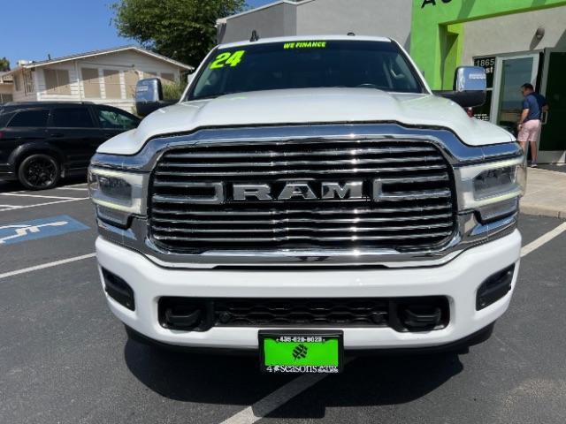 2024 Bright White Clearcoat /Black Ram 2500 Laramie Crew Cab 4x4 6'4 Box (3C6UR5FL3RG) with an Cummins 6.7L I-6 diesel direct injection engine, Automatic transmission, located at 1865 East Red Hills Pkwy, St. George, 84770, (435) 628-0023, 37.120850, -113.543640 - We specialize in helping ALL people get the best financing available. No matter your credit score, good, bad or none we can get you an amazing rate. Had a bankruptcy, divorce, or repossessions? We give you the green light to get your credit back on the road. Low down and affordable payments that fit - Photo#1
