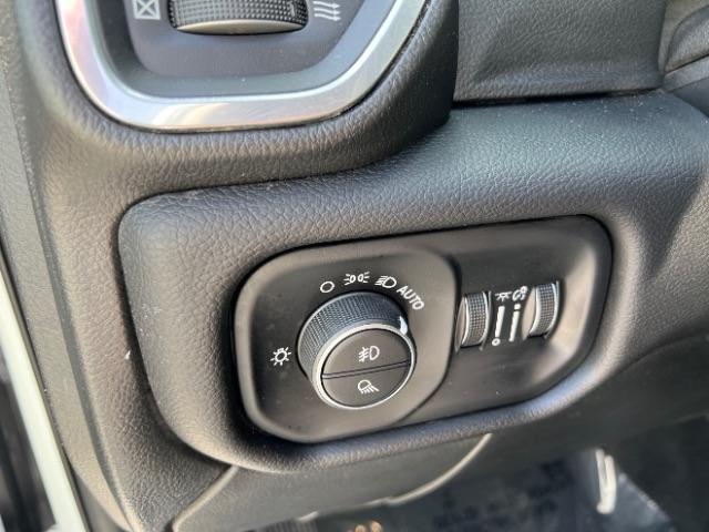 2024 Bright White Clearcoat /Black Ram 2500 Laramie Crew Cab 4x4 6'4 Box (3C6UR5FL3RG) with an Cummins 6.7L I-6 diesel direct injection engine, Automatic transmission, located at 1865 East Red Hills Pkwy, St. George, 84770, (435) 628-0023, 37.120850, -113.543640 - We specialize in helping ALL people get the best financing available. No matter your credit score, good, bad or none we can get you an amazing rate. Had a bankruptcy, divorce, or repossessions? We give you the green light to get your credit back on the road. Low down and affordable payments that fit - Photo#14