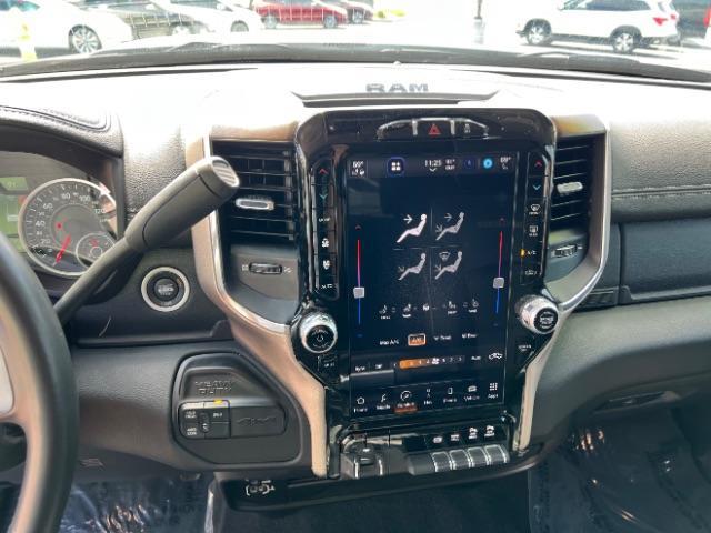 2024 Bright White Clearcoat /Black Ram 2500 Laramie Crew Cab 4x4 6'4 Box (3C6UR5FL3RG) with an Cummins 6.7L I-6 diesel direct injection engine, Automatic transmission, located at 1865 East Red Hills Pkwy, St. George, 84770, (435) 628-0023, 37.120850, -113.543640 - We specialize in helping ALL people get the best financing available. No matter your credit score, good, bad or none we can get you an amazing rate. Had a bankruptcy, divorce, or repossessions? We give you the green light to get your credit back on the road. Low down and affordable payments that fit - Photo#21