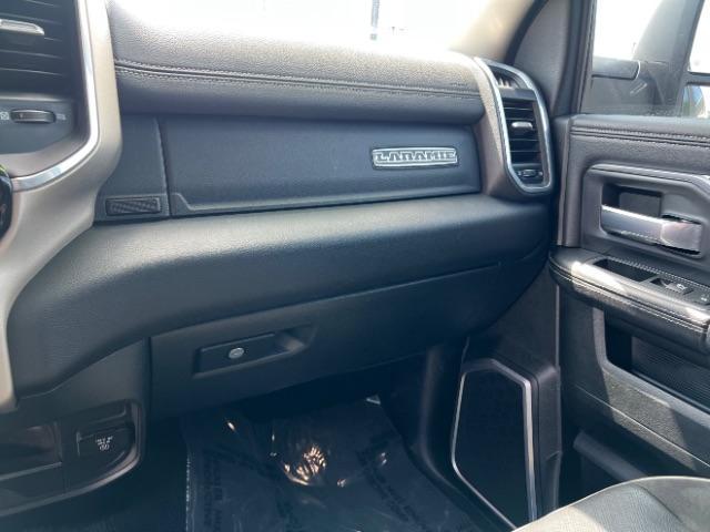 2024 Bright White Clearcoat /Black Ram 2500 Laramie Crew Cab 4x4 6'4 Box (3C6UR5FL3RG) with an Cummins 6.7L I-6 diesel direct injection engine, Automatic transmission, located at 1865 East Red Hills Pkwy, St. George, 84770, (435) 628-0023, 37.120850, -113.543640 - We specialize in helping ALL people get the best financing available. No matter your credit score, good, bad or none we can get you an amazing rate. Had a bankruptcy, divorce, or repossessions? We give you the green light to get your credit back on the road. Low down and affordable payments that fit - Photo#25