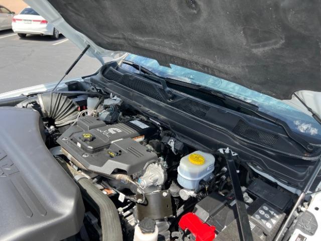 2024 Bright White Clearcoat /Black Ram 2500 Laramie Crew Cab 4x4 6'4 Box (3C6UR5FL3RG) with an Cummins 6.7L I-6 diesel direct injection engine, Automatic transmission, located at 1865 East Red Hills Pkwy, St. George, 84770, (435) 628-0023, 37.120850, -113.543640 - We specialize in helping ALL people get the best financing available. No matter your credit score, good, bad or none we can get you an amazing rate. Had a bankruptcy, divorce, or repossessions? We give you the green light to get your credit back on the road. Low down and affordable payments that fit - Photo#30