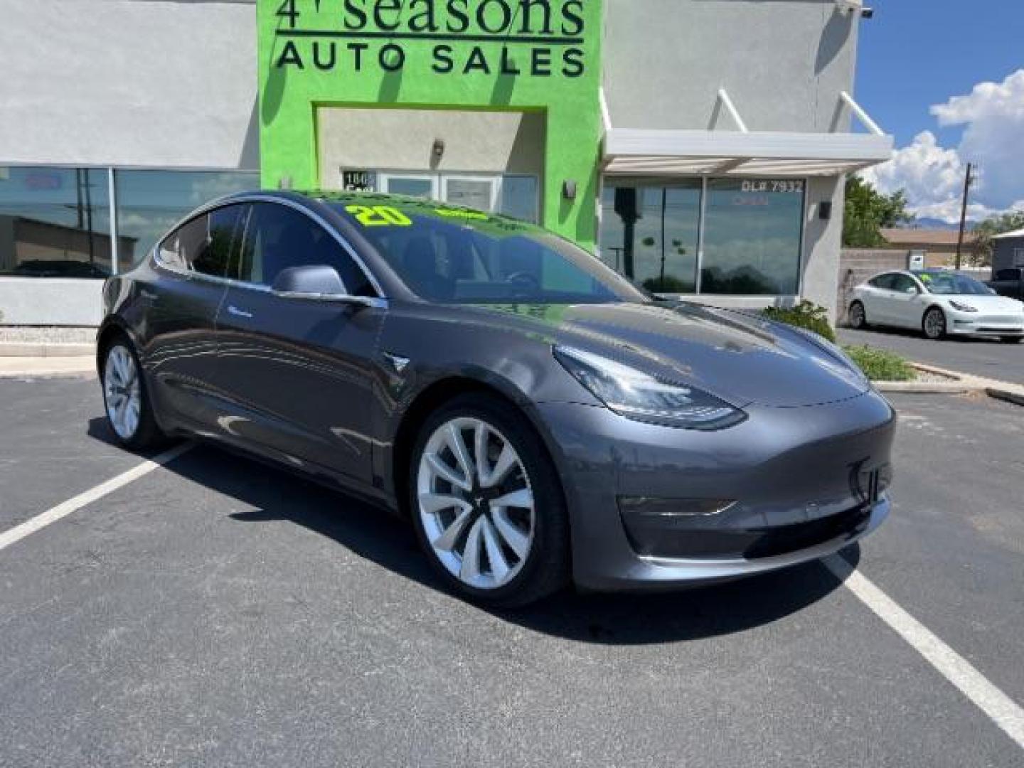 2020 Midnight Silver Metallic /Black Tesla Model 3 Long Range Dual Motor All-Wheel Drive (5YJ3E1EB8LF) , located at 1865 East Red Hills Pkwy, St. George, 84770, (435) 628-0023, 37.120850, -113.543640 - Photo#0
