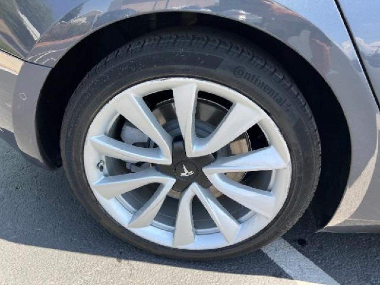 2020 Midnight Silver Metallic /Black Tesla Model 3 Long Range Dual Motor All-Wheel Drive (5YJ3E1EB8LF) , located at 1865 East Red Hills Pkwy, St. George, 84770, (435) 628-0023, 37.120850, -113.543640 - Photo#10