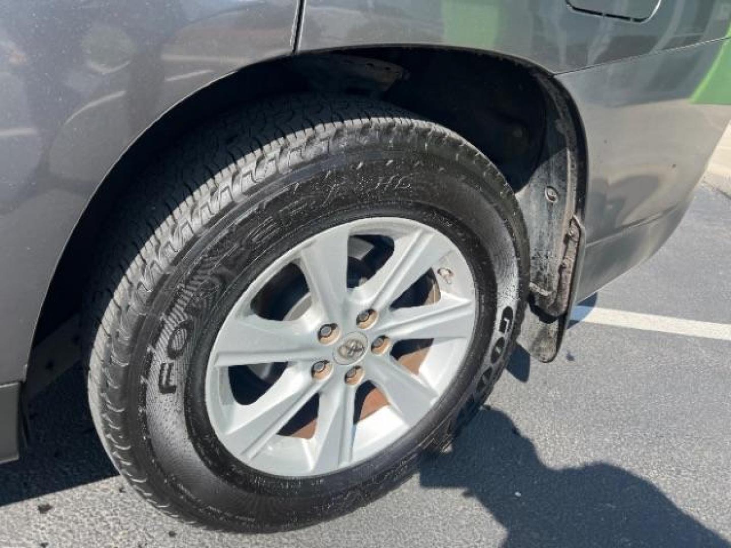 2013 Magnetic Gray Metallic /Black Toyota Highlander Base V6 | SE V6 | Base Plus V6 (5TDZK3EH6DS) with an 3.5L V-6 DOHC engine, AUTOMATIC transmission, located at 1865 East Red Hills Pkwy, St. George, 84770, (435) 628-0023, 37.120850, -113.543640 - We specialize in helping ALL people get the best financing available. No matter your credit score, good, bad or none we can get you an amazing rate. Had a bankruptcy, divorce, or repossessions? We give you the green light to get your credit back on the road. Low down and affordable payments that fit - Photo#10