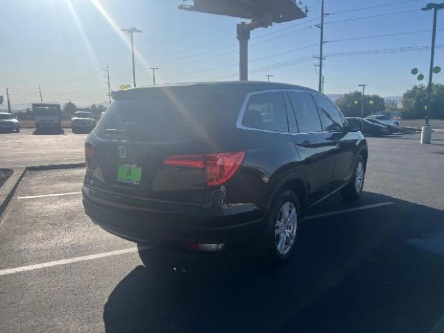 2018 Black Forest Pearl /Gray Honda Pilot LX (5FNYF5H13JB) with an 3.5L V-6 gasoline direct injection engine, AUTOMATIC transmission, located at 940 North Main Street, Cedar City, UT, 84720, (435) 628-0023, 37.692936, -113.061897 - We specialize in helping ALL people get the best financing available. No matter your credit score, good, bad or none we can get you an amazing rate. Had a bankruptcy, divorce, or repossessions? We give you the green light to get your credit back on the road. Low down and affordable payments that fit - Photo#6