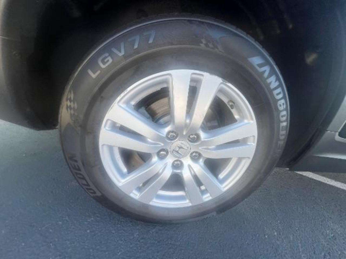 2018 Black Forest Pearl /Gray Honda Pilot LX (5FNYF5H13JB) with an 3.5L V-6 gasoline direct injection engine, AUTOMATIC transmission, located at 940 North Main Street, Cedar City, UT, 84720, (435) 628-0023, 37.692936, -113.061897 - We specialize in helping ALL people get the best financing available. No matter your credit score, good, bad or none we can get you an amazing rate. Had a bankruptcy, divorce, or repossessions? We give you the green light to get your credit back on the road. Low down and affordable payments that fit - Photo#8