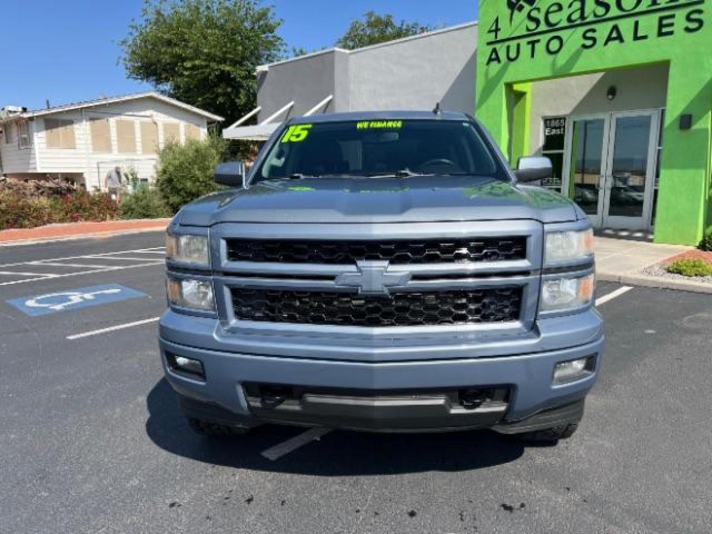 2015 Slate Gray Metallic /Jet Black Chevrolet Silverado 1500 1LT (3GCUKREC6FG) with an EcoTec3 4.3L V-6 gasoline direct injection engine, AUTOMATIC transmission, located at 1865 East Red Hills Pkwy, St. George, 84770, (435) 628-0023, 37.120850, -113.543640 - We specialize in helping ALL people get the best financing available. No matter your credit score, good, bad or none we can get you an amazing rate. Had a bankruptcy, divorce, or repossessions? We give you the green light to get your credit back on the road. Low down and affordable payments that fit - Photo#1