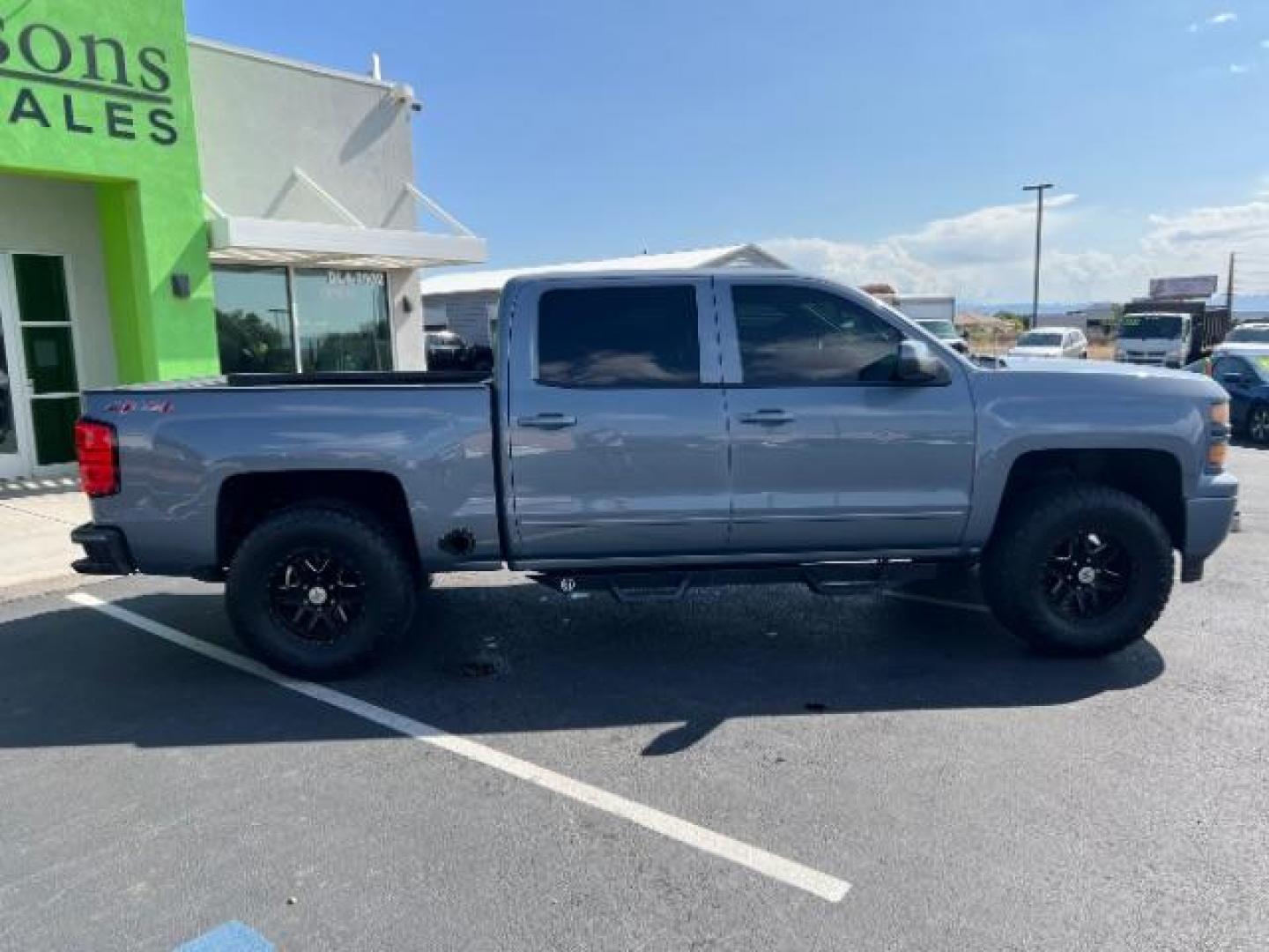 2015 Slate Gray Metallic /Jet Black Chevrolet Silverado 1500 1LT (3GCUKREC6FG) with an EcoTec3 4.3L V-6 gasoline direct injection engine, AUTOMATIC transmission, located at 1865 East Red Hills Pkwy, St. George, 84770, (435) 628-0023, 37.120850, -113.543640 - We specialize in helping ALL people get the best financing available. No matter your credit score, good, bad or none we can get you an amazing rate. Had a bankruptcy, divorce, or repossessions? We give you the green light to get your credit back on the road. Low down and affordable payments that fit - Photo#3