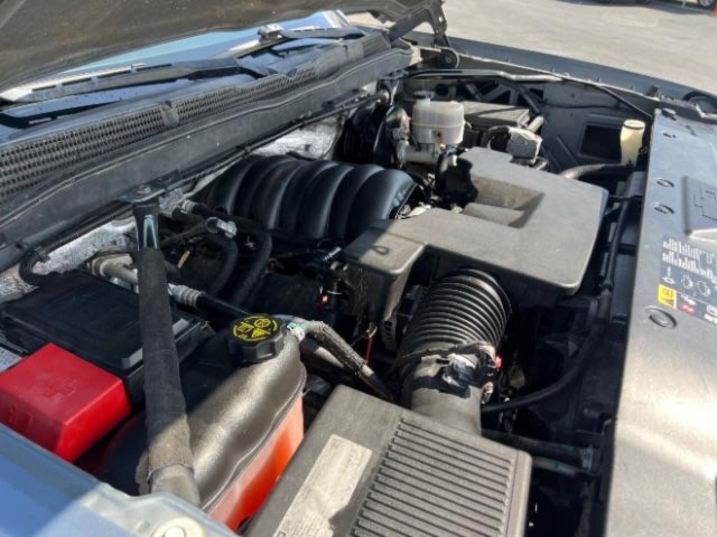 2015 Slate Gray Metallic /Jet Black Chevrolet Silverado 1500 1LT (3GCUKREC6FG) with an EcoTec3 4.3L V-6 gasoline direct injection engine, AUTOMATIC transmission, located at 1865 East Red Hills Pkwy, St. George, 84770, (435) 628-0023, 37.120850, -113.543640 - We specialize in helping ALL people get the best financing available. No matter your credit score, good, bad or none we can get you an amazing rate. Had a bankruptcy, divorce, or repossessions? We give you the green light to get your credit back on the road. Low down and affordable payments that fit - Photo#25