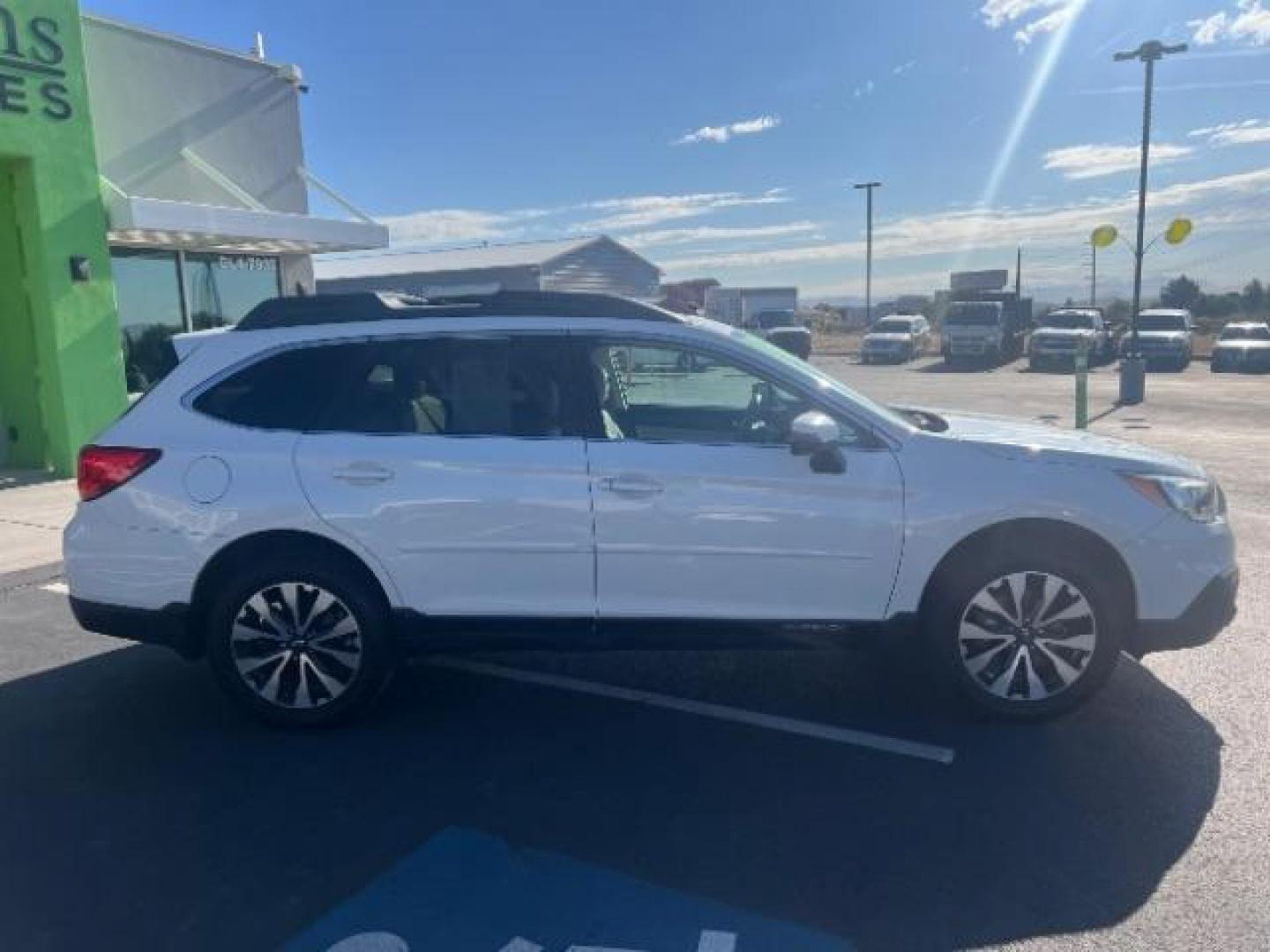 2016 Crystal White Pearl /Warm Ivory Subaru Outback 2.5i Limited (4S4BSBNC1G3) with an 2.5L H-4 DOHC engine, Automatic transmission, located at 1865 East Red Hills Pkwy, St. George, 84770, (435) 628-0023, 37.120850, -113.543640 - We specialize in helping ALL people get the best financing available. No matter your credit score, good, bad or none we can get you an amazing rate. Had a bankruptcy, divorce, or repossessions? We give you the green light to get your credit back on the road. Low down and affordable payments that fit - Photo#7
