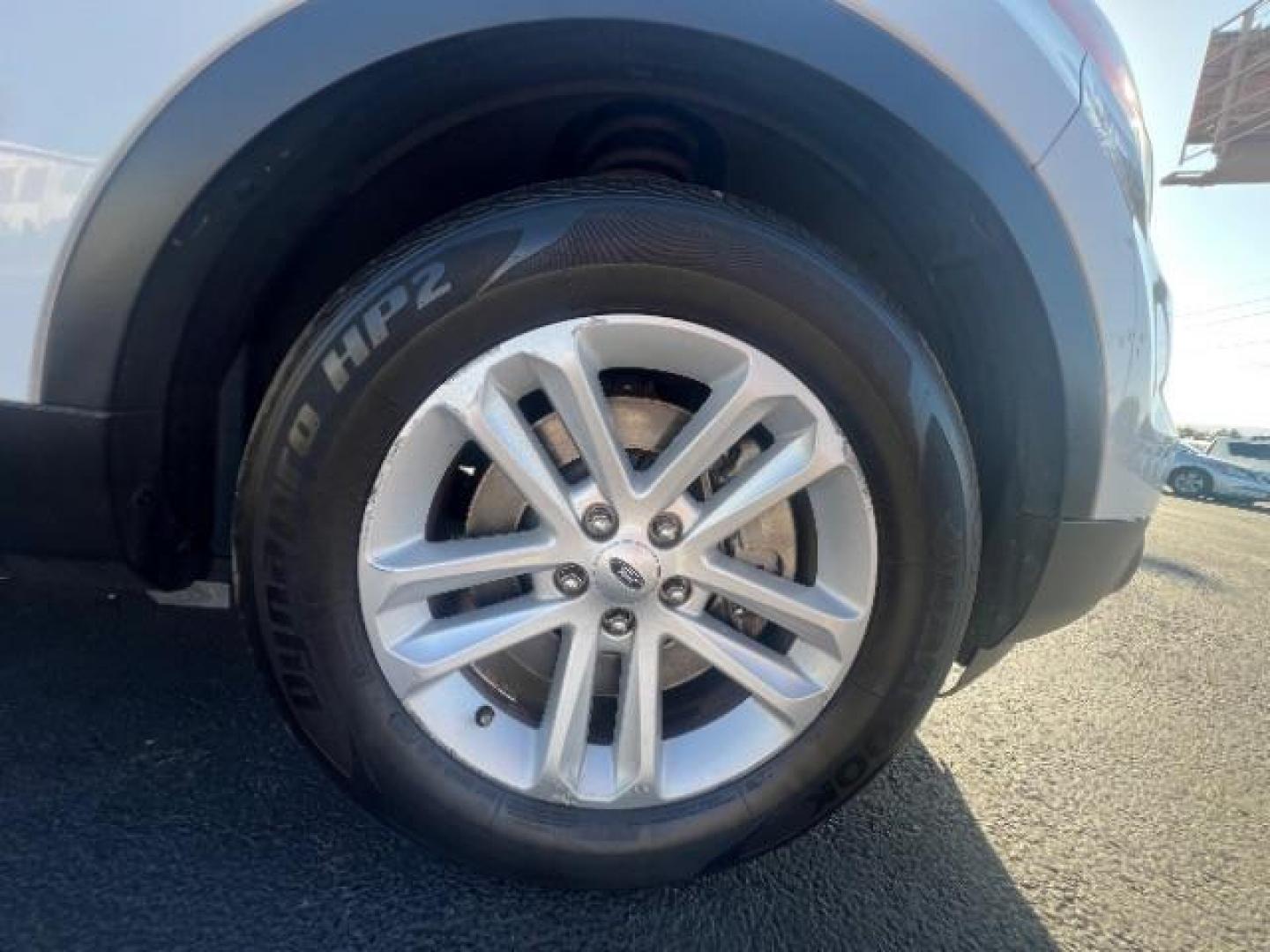 2015 Oxford White /Medium Light Stone Ford Explorer XLT (1FM5K7D85FG) with an EcoBoost 2L I-4 gasoline direct injection engine, Automatic transmission, located at 940 North Main Street, Cedar City, UT, 84720, (435) 628-0023, 37.692936, -113.061897 - We specialize in helping ALL people get the best financing available. No matter your credit score, good, bad or none we can get you an amazing rate. Had a bankruptcy, divorce, or repossessions? We give you the green light to get your credit back on the road. Low down and affordable payments that fit - Photo#10