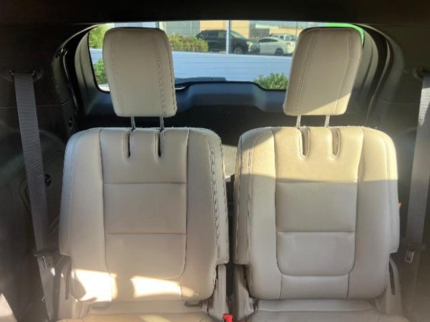 2015 Oxford White /Medium Light Stone Ford Explorer XLT (1FM5K7D85FG) with an EcoBoost 2L I-4 gasoline direct injection engine, Automatic transmission, located at 940 North Main Street, Cedar City, UT, 84720, (435) 628-0023, 37.692936, -113.061897 - We specialize in helping ALL people get the best financing available. No matter your credit score, good, bad or none we can get you an amazing rate. Had a bankruptcy, divorce, or repossessions? We give you the green light to get your credit back on the road. Low down and affordable payments that fit - Photo#26